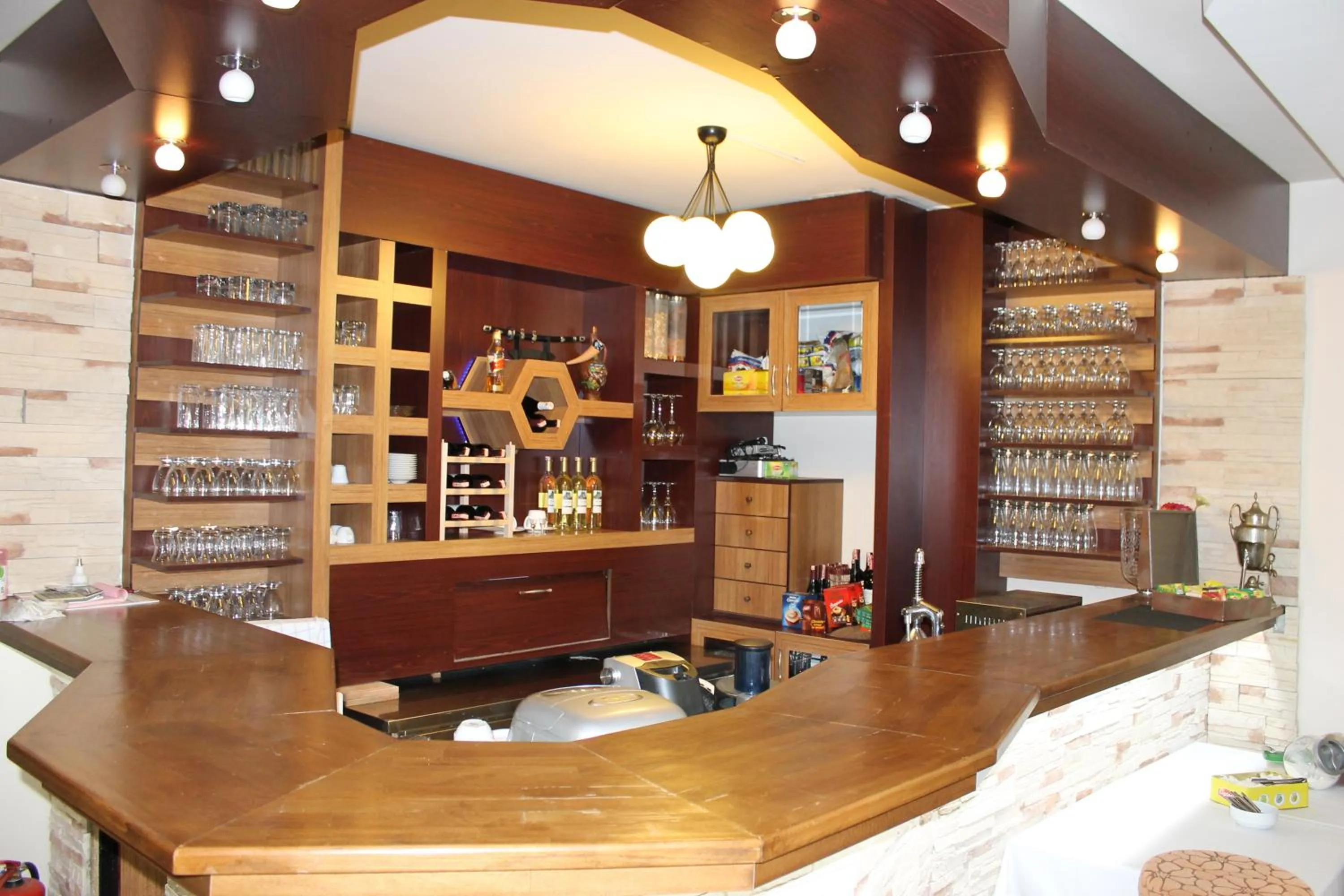 Lounge or bar in Hotel Ipekyolu