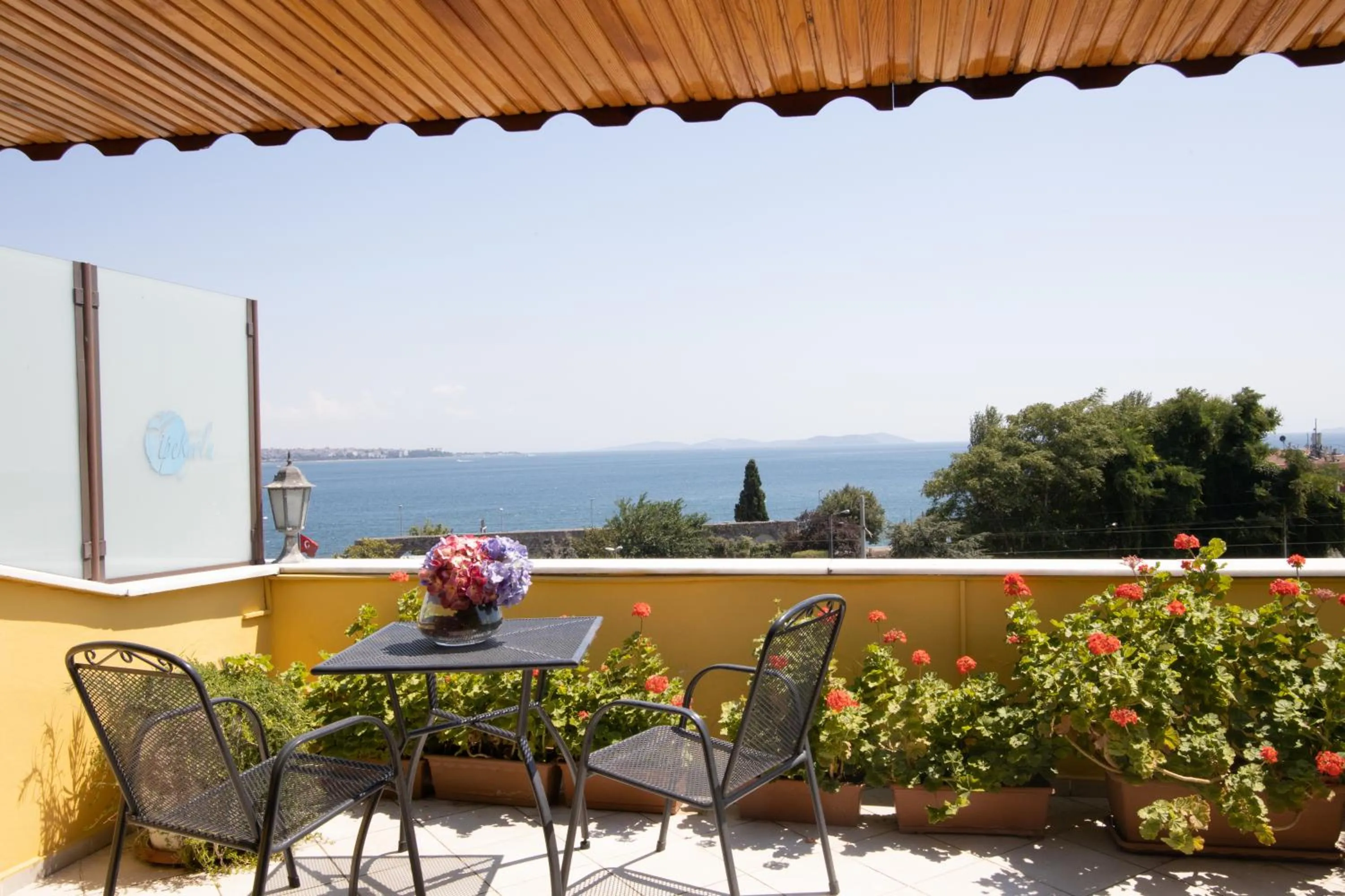 Patio in Hotel Ipekyolu