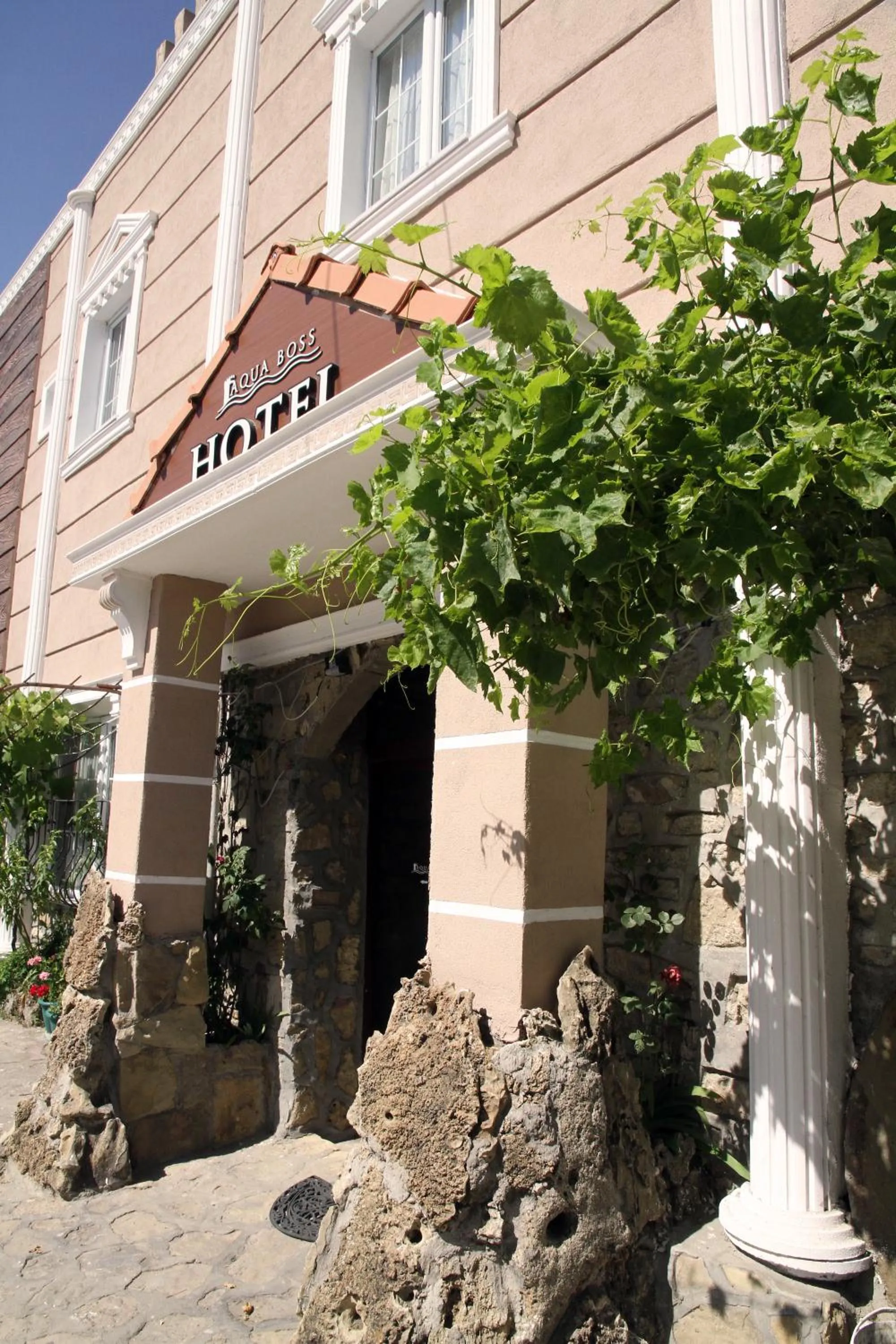 Facade/entrance in Aqua Boss Hotel