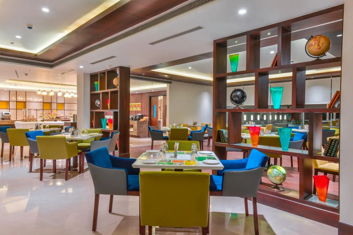 Restaurant/places to eat in Lemon Tree Hotel Jammu