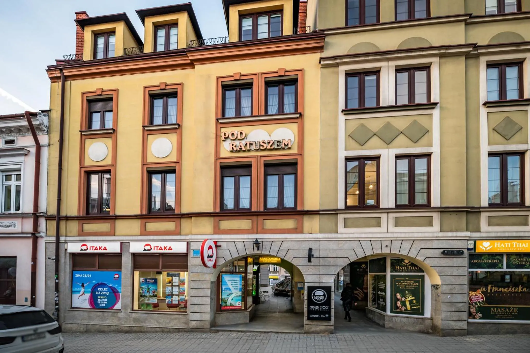 Facade/entrance in Pod Ratuszem