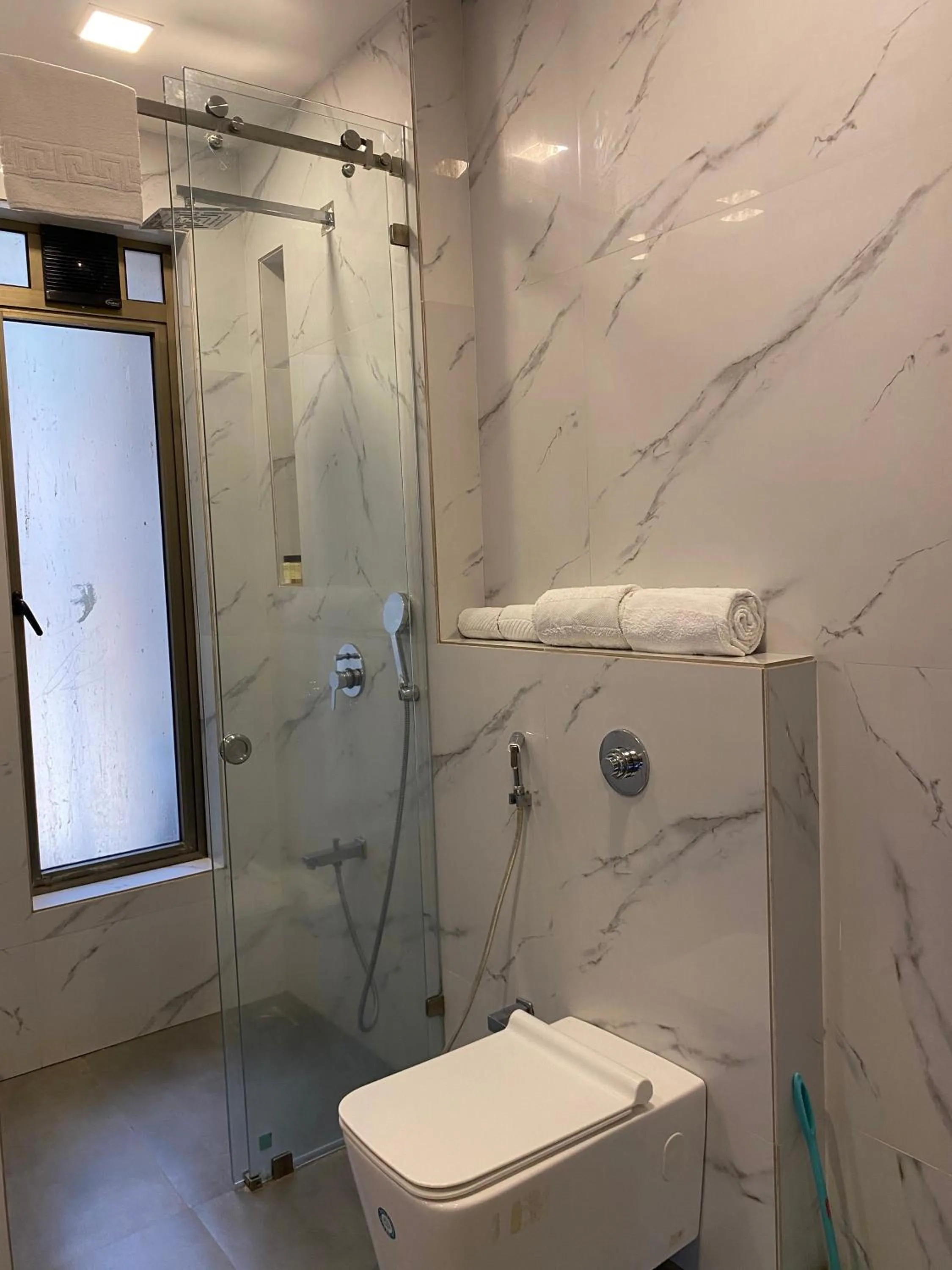 Shower in Theory9 Premium Service Apartments Khar