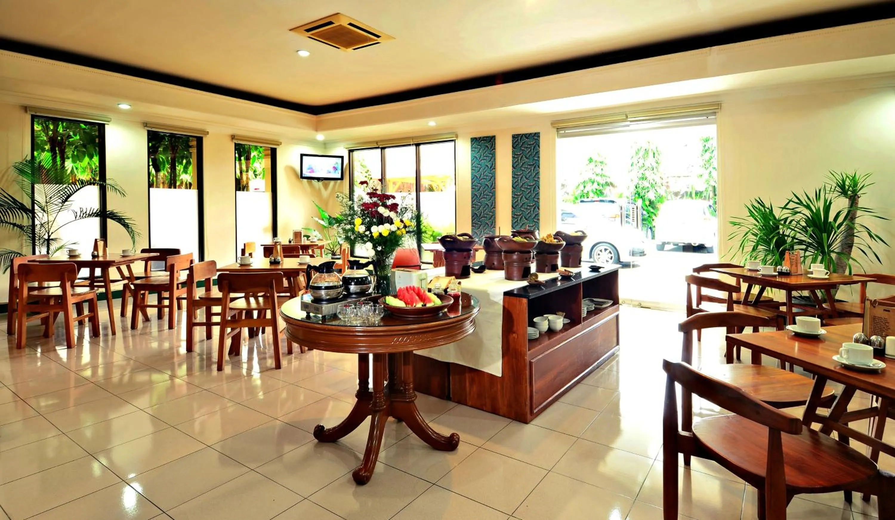 Breakfast in Griya Sentana Hotel