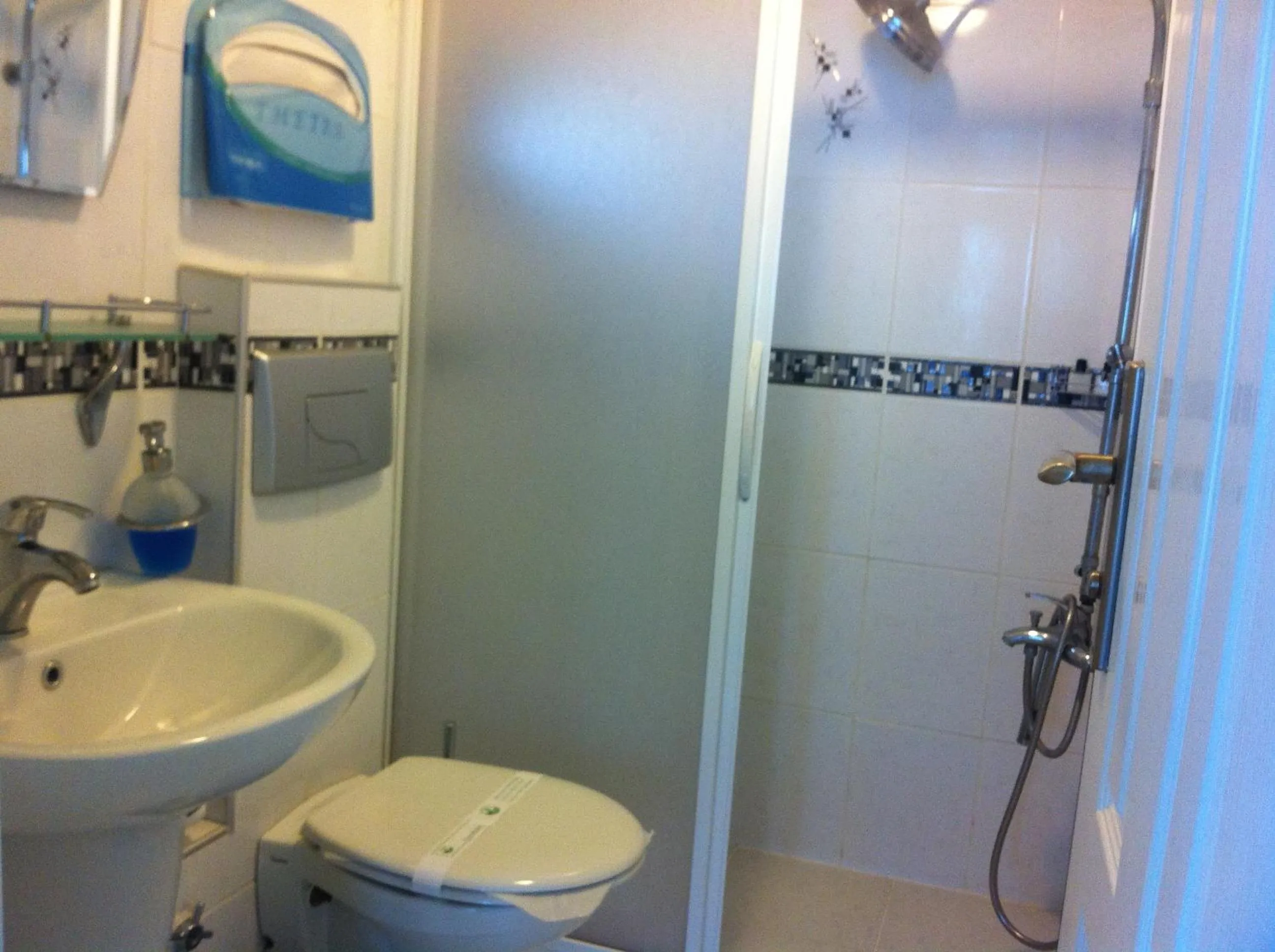 Shower in Boss Hotel