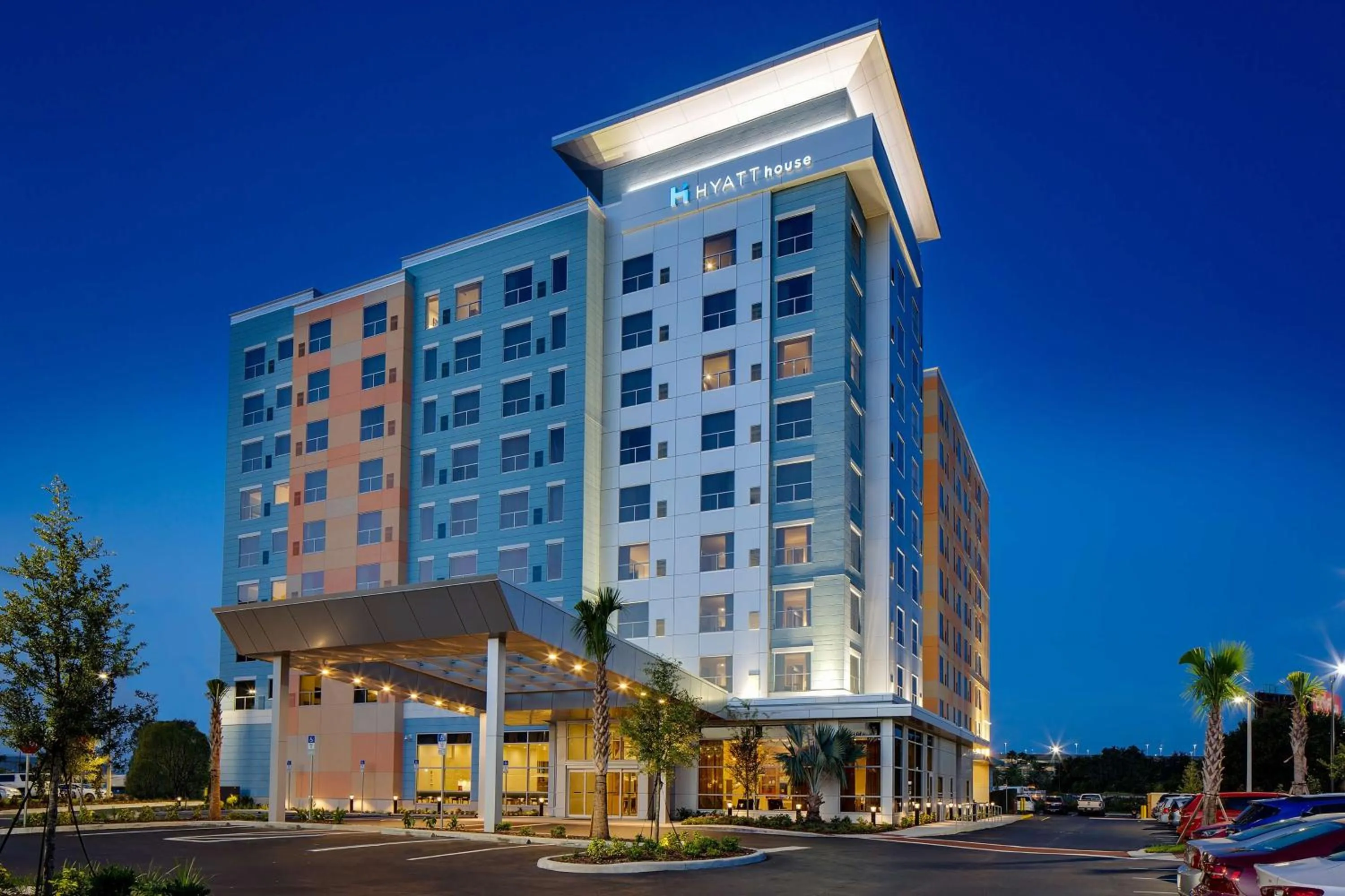 Property building in Hyatt House across from Universal Orlando Resort