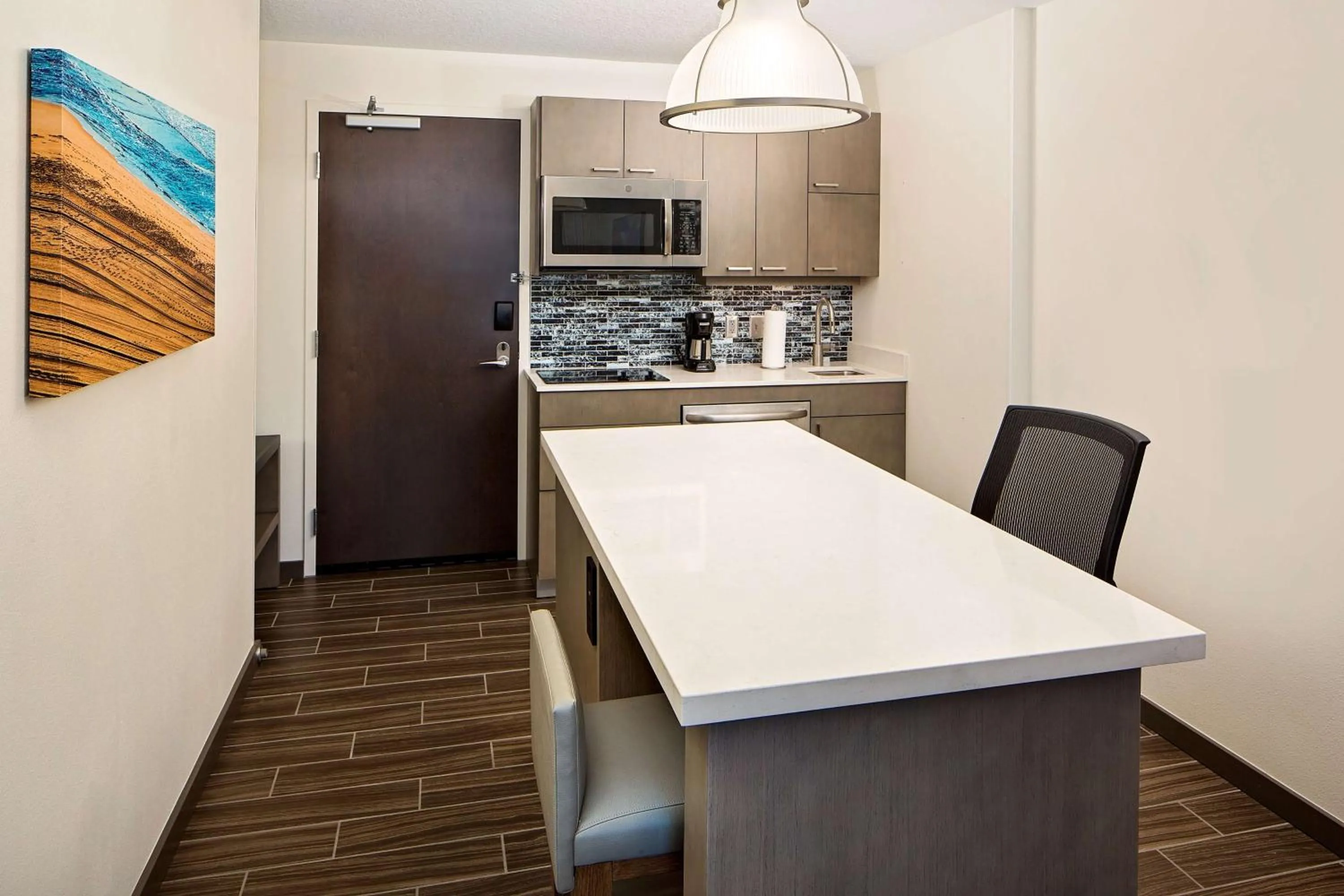 Coffee/tea facilities in Hyatt House across from Universal Orlando Resort