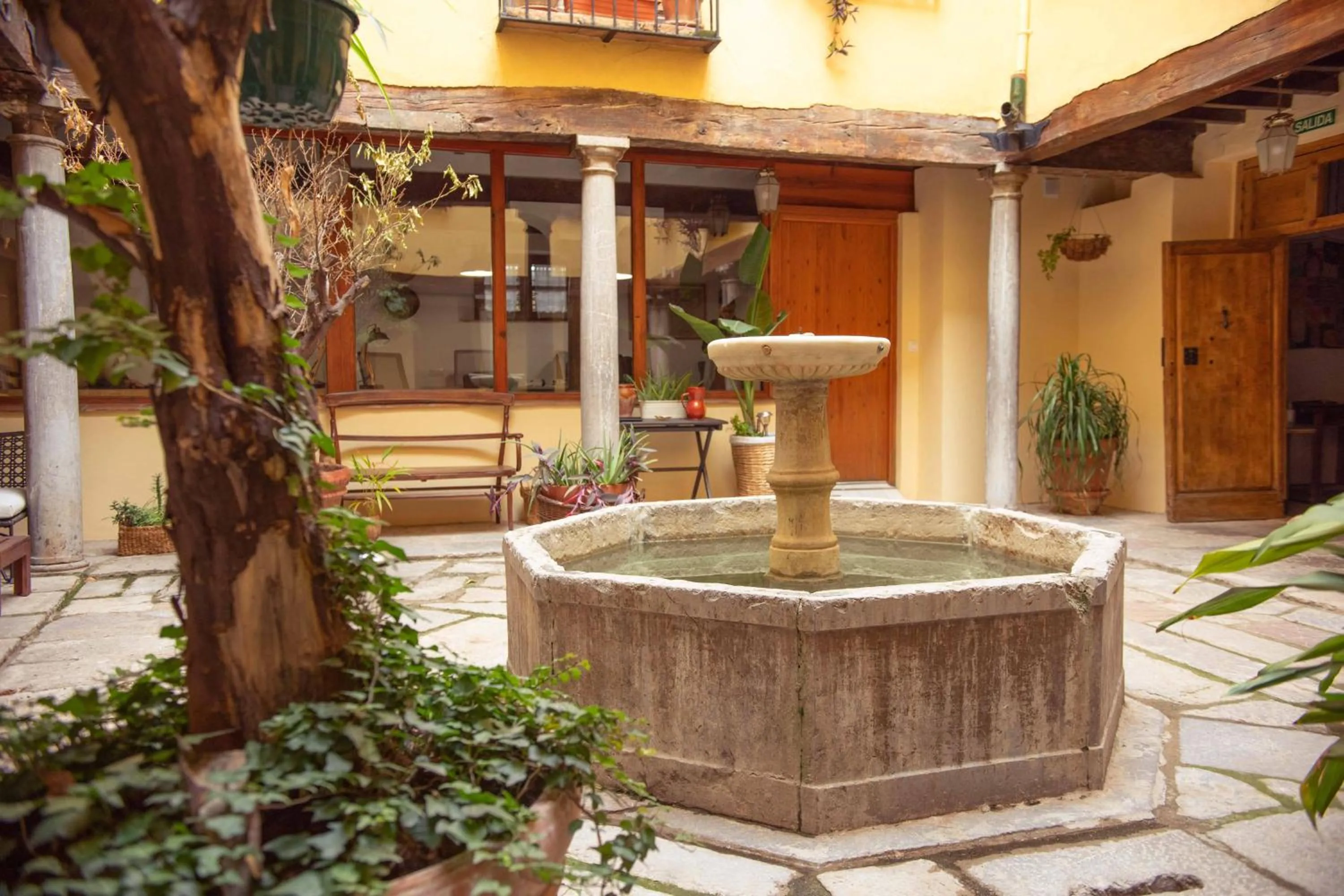 Alh Patio Apartamentos
