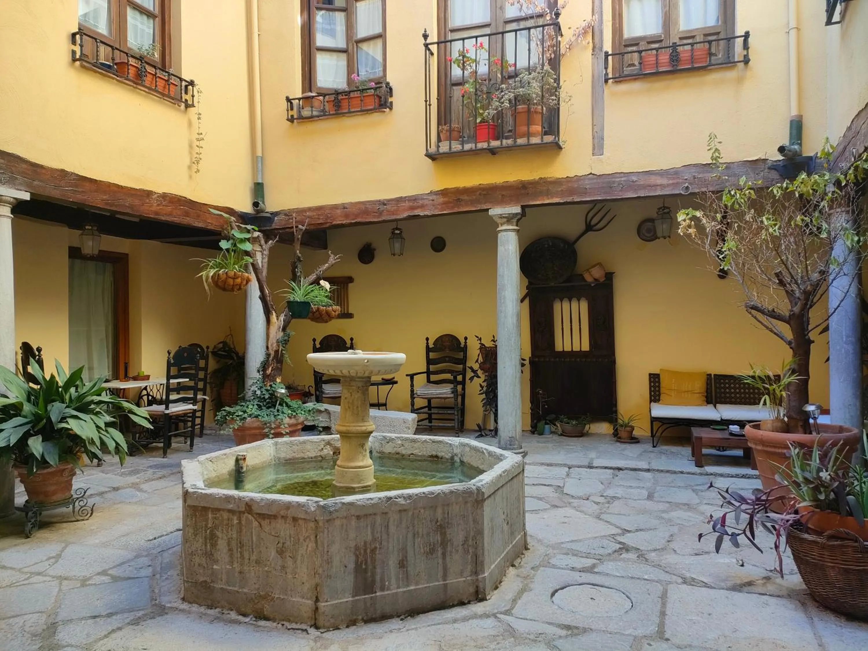 Alh Patio Apartamentos