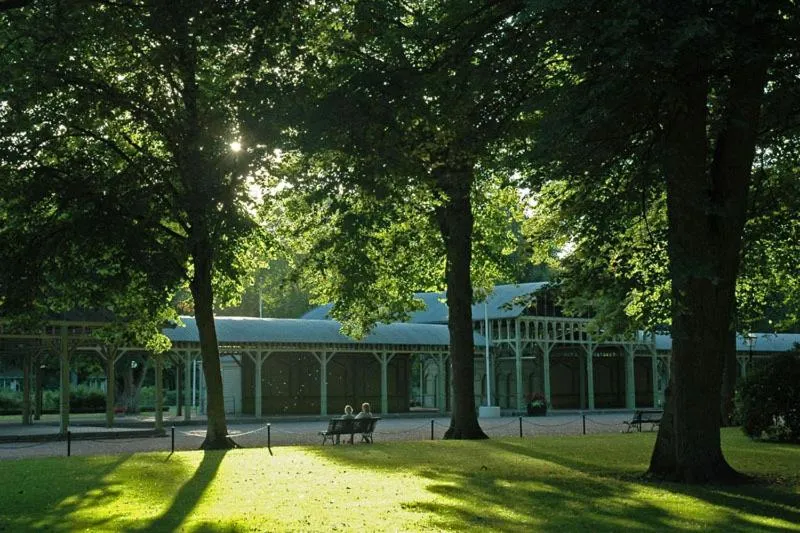 Property building in Café Mandeltårtan B&B VillaFloraViola