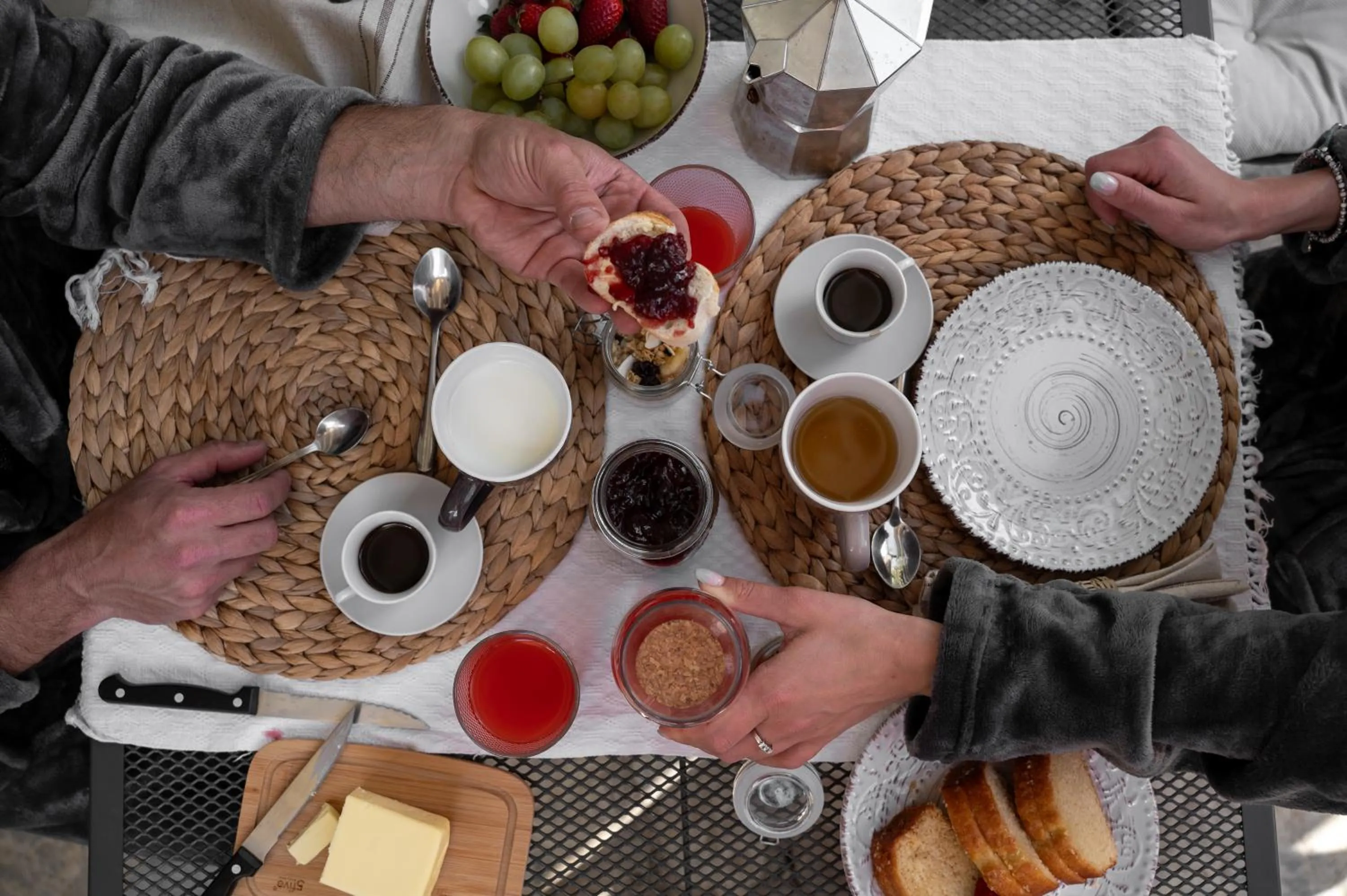 Breakfast in Baita Naturas con piscina idromassaggio calda, privata e gratuita