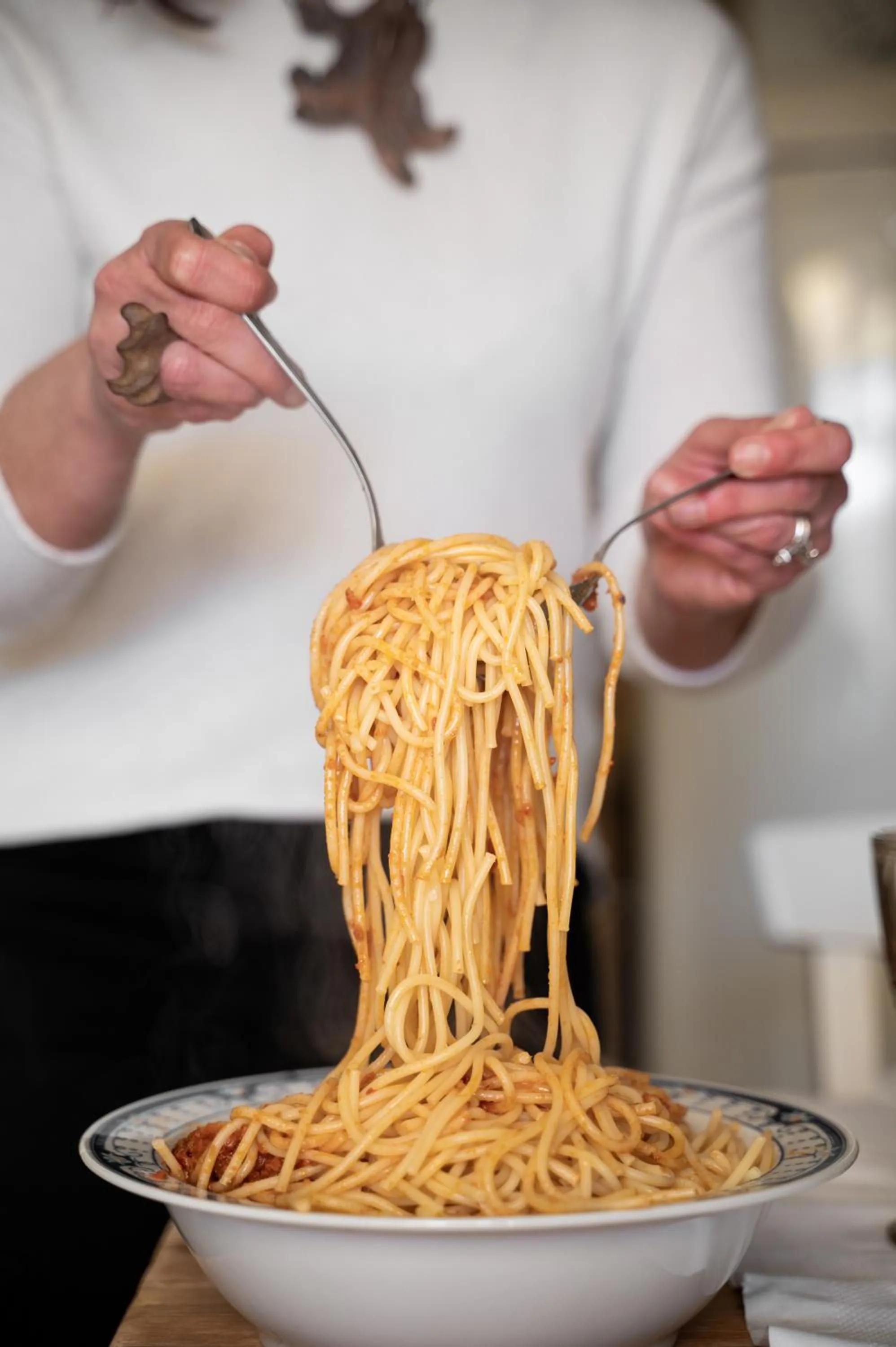 kitchen in Baita Naturas con piscina idromassaggio calda, privata e gratuita
