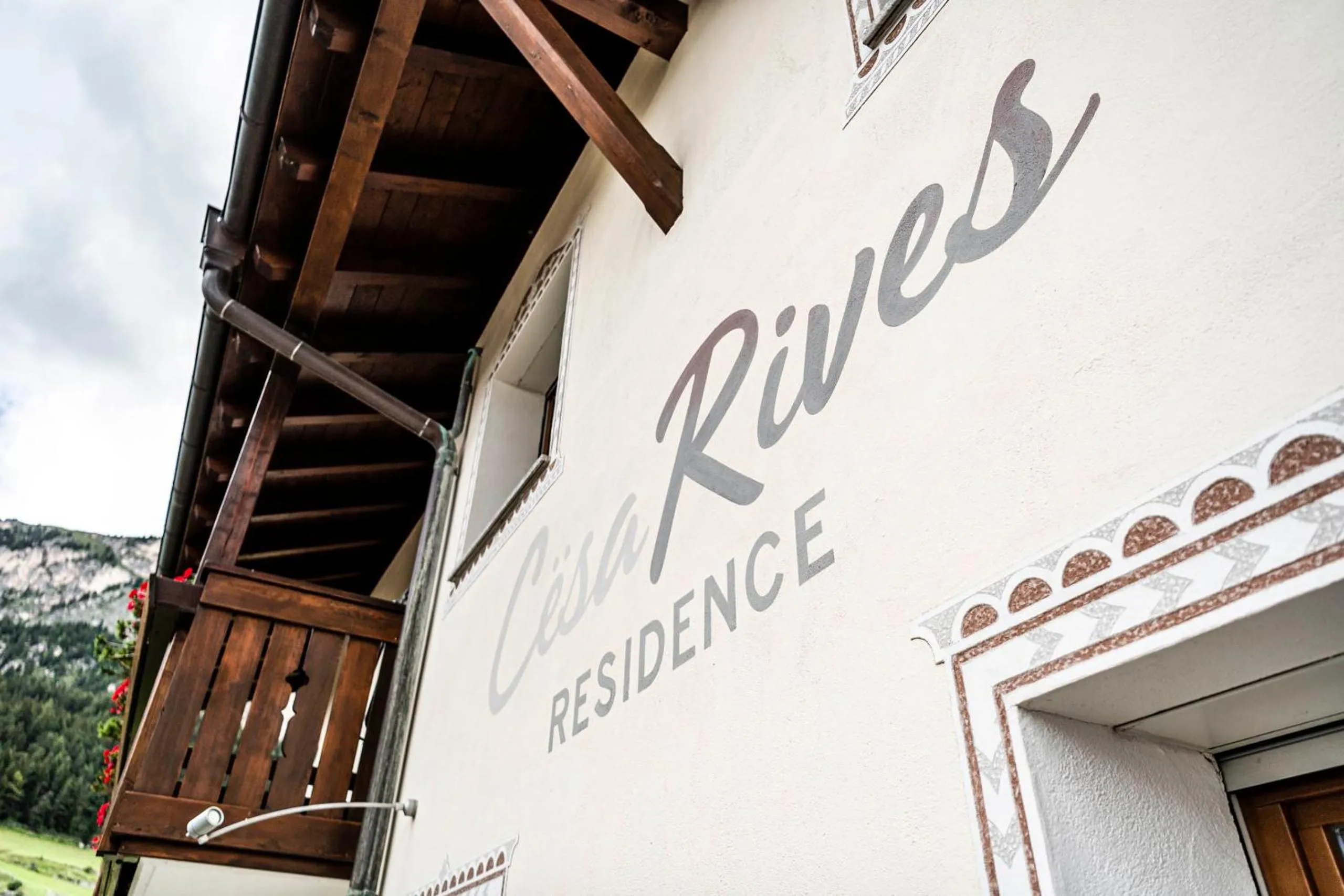 Property logo or sign in Residence Cesa Rives