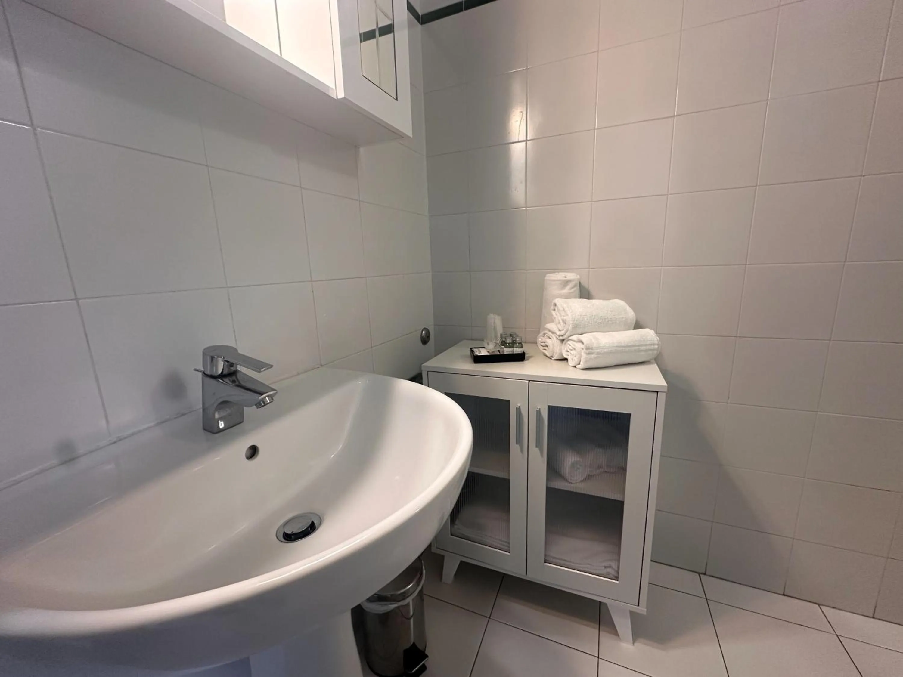 Bathroom in Residenza Alberghiera Italia