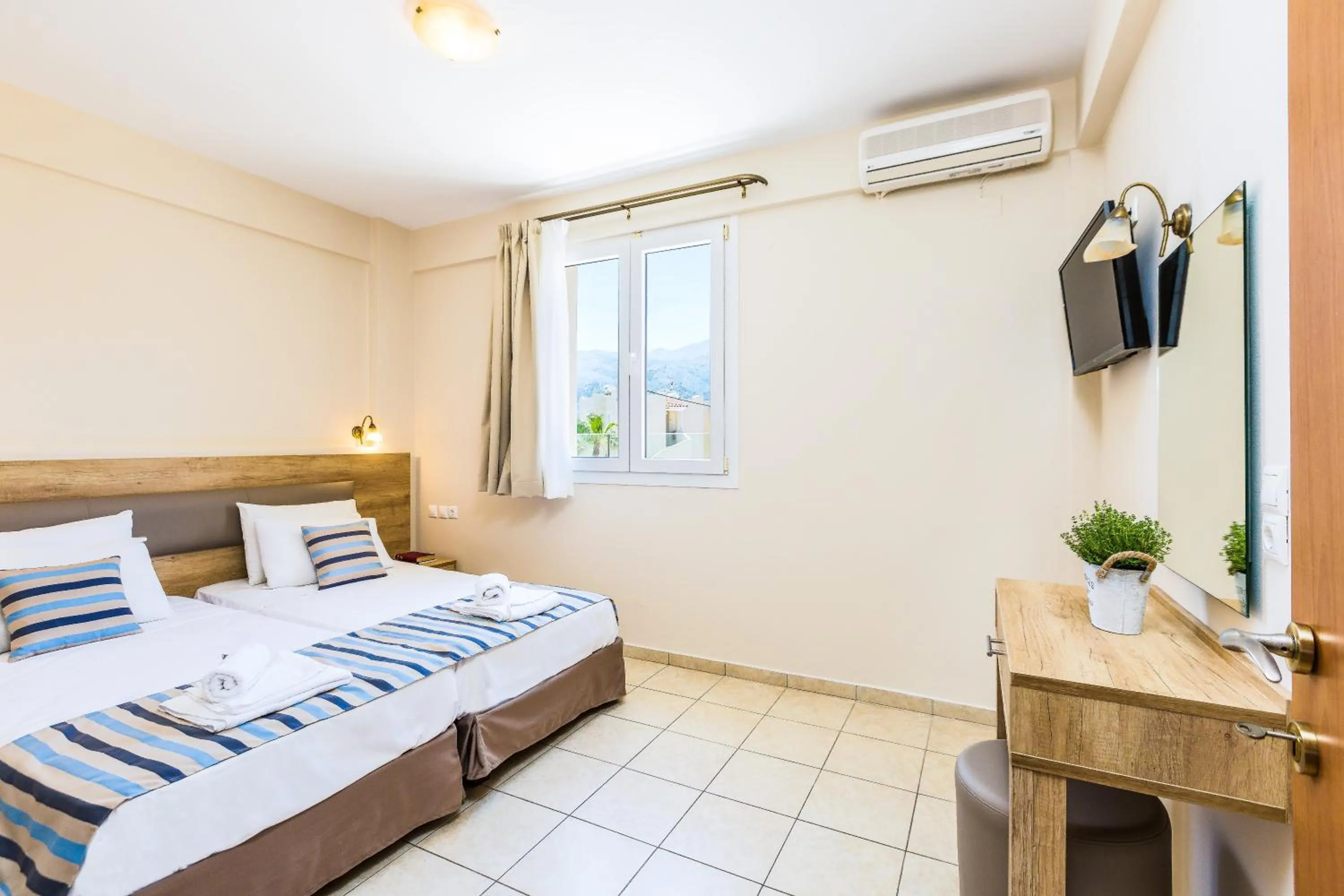 TV and multimedia, Bed in Theo Star Beach Hotel