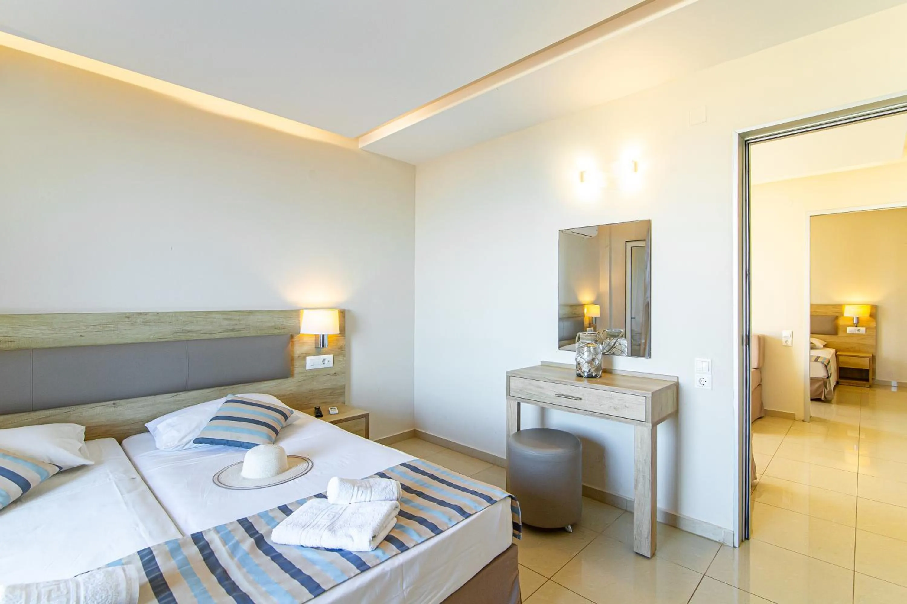 Bedroom, Bed in Theo Star Beach Hotel