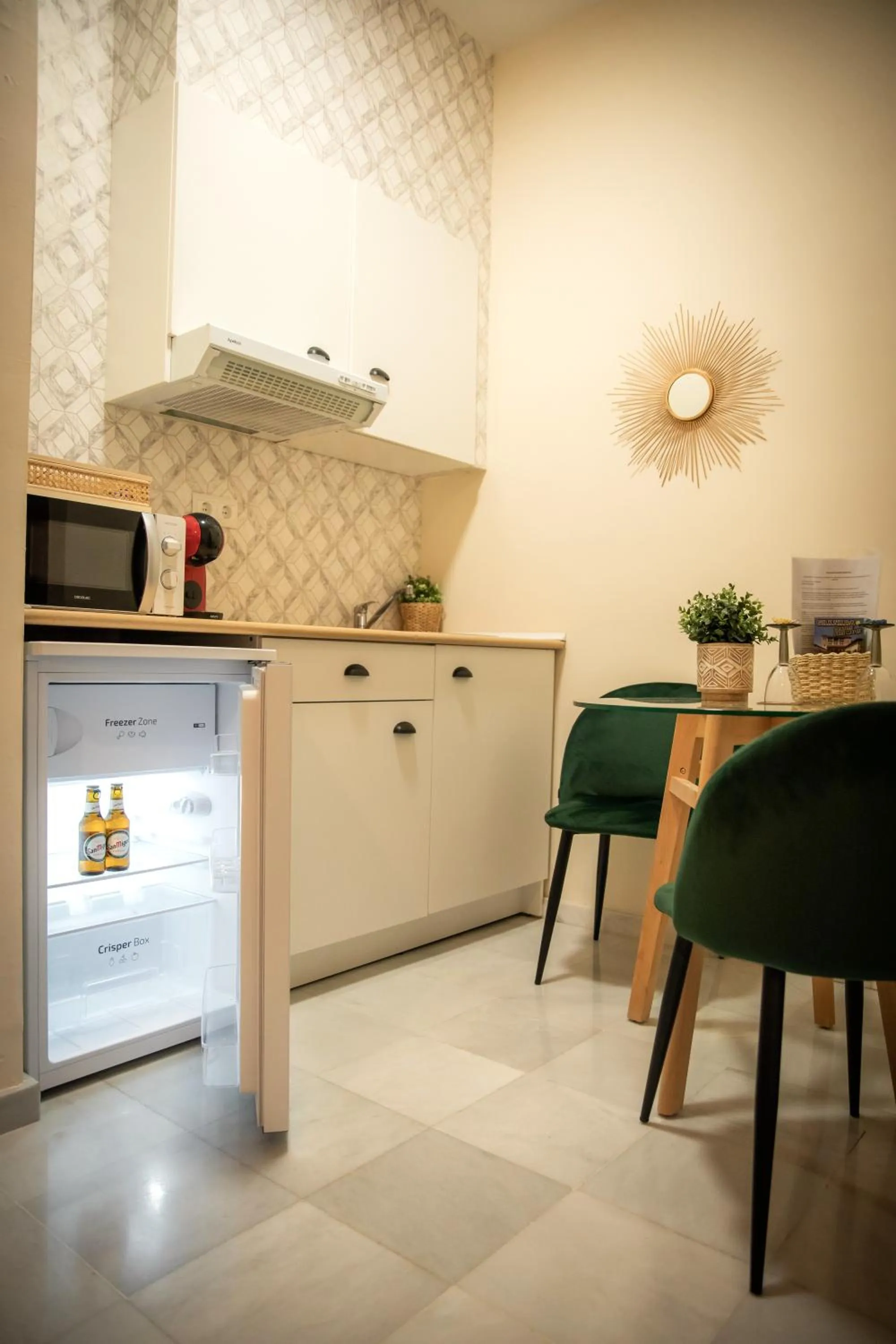 Kitchen or kitchenette in Apartamentos VITA CENTER