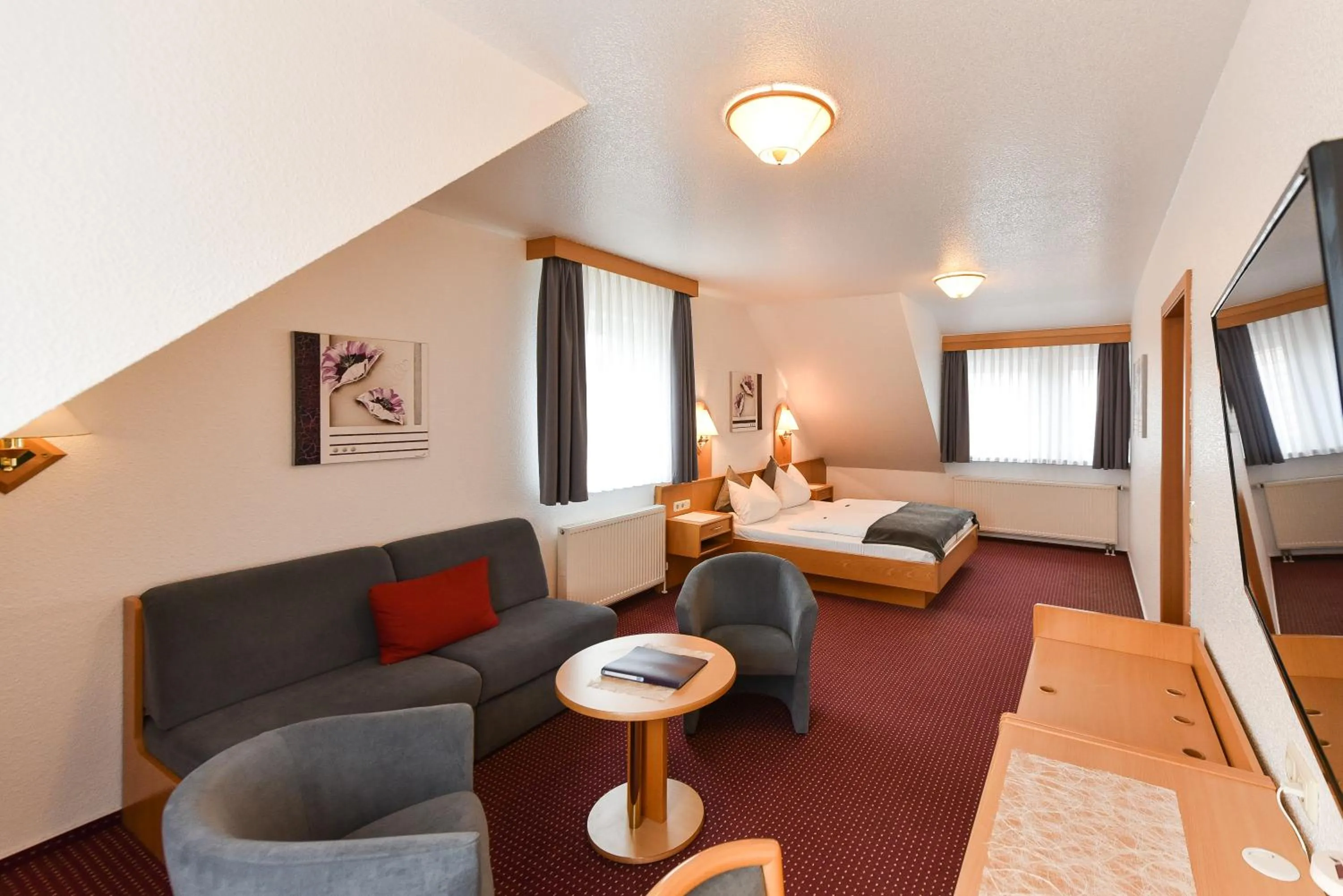 Photo of the whole room, Bed in Gasthof Kolb