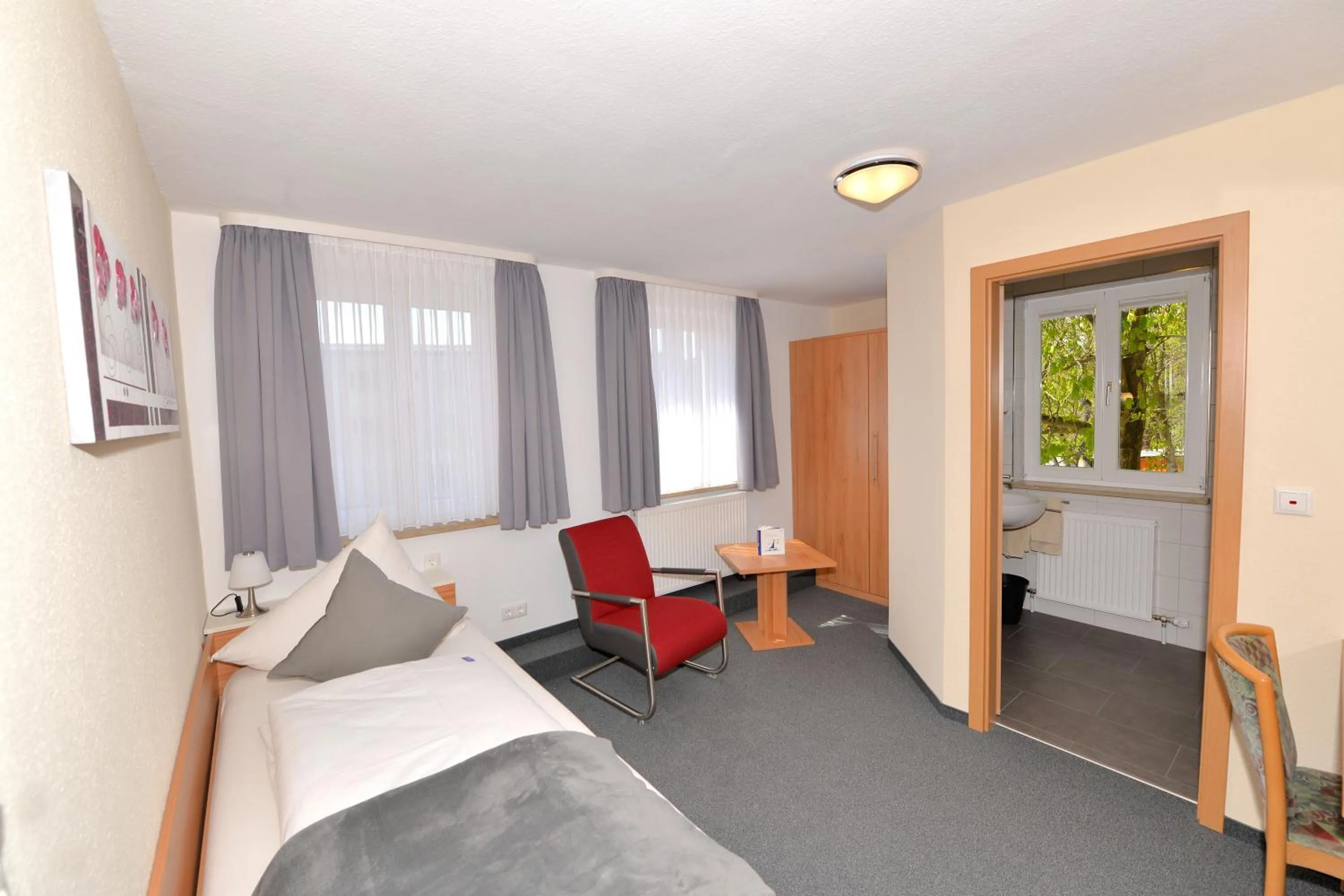 Photo of the whole room, Bed in Gasthof Kolb