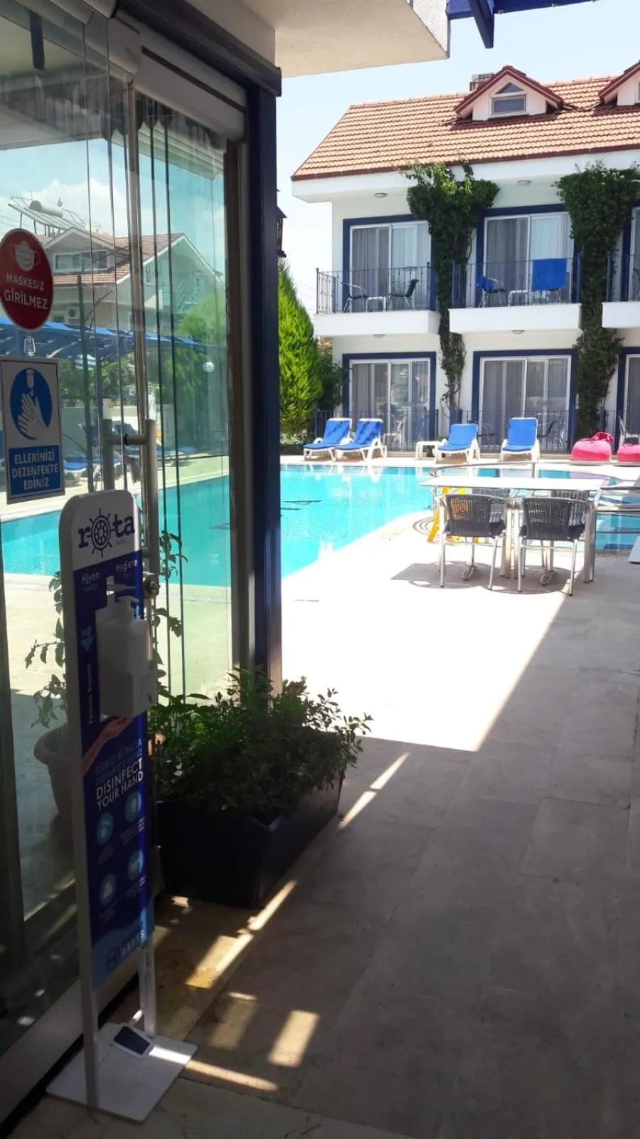 Swimming pool in Rota Hotel