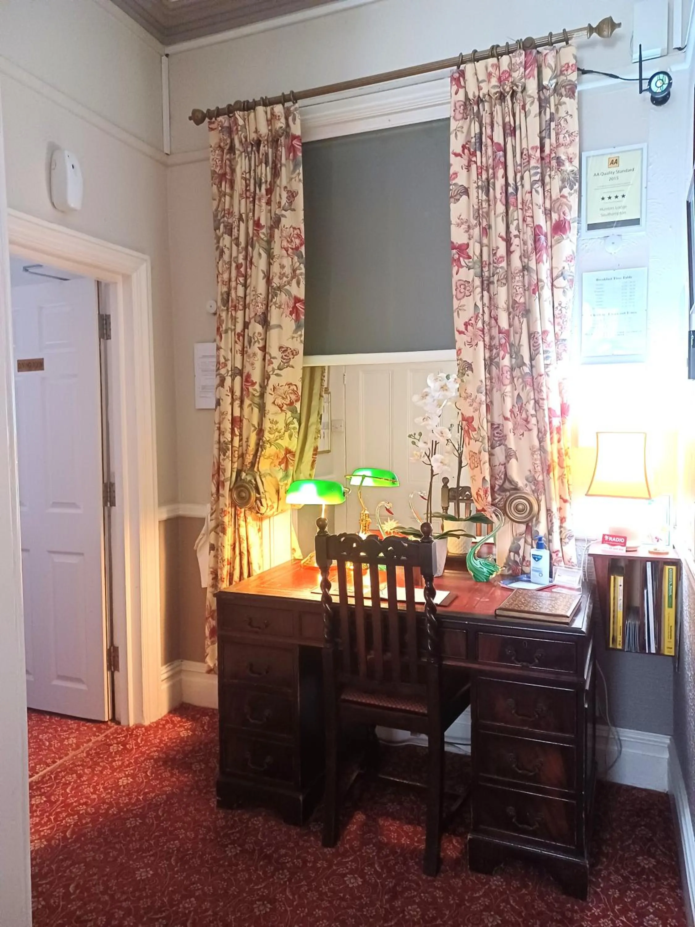 Lobby or reception in Hunters Lodge Guest House