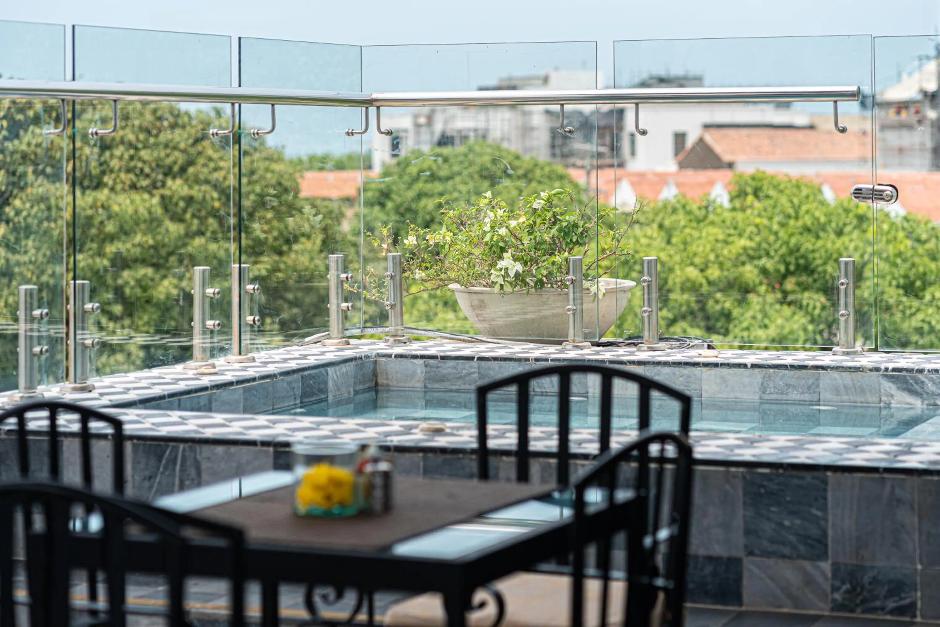 Hot Tub in Hotel Monaguillo de Getsemaní
