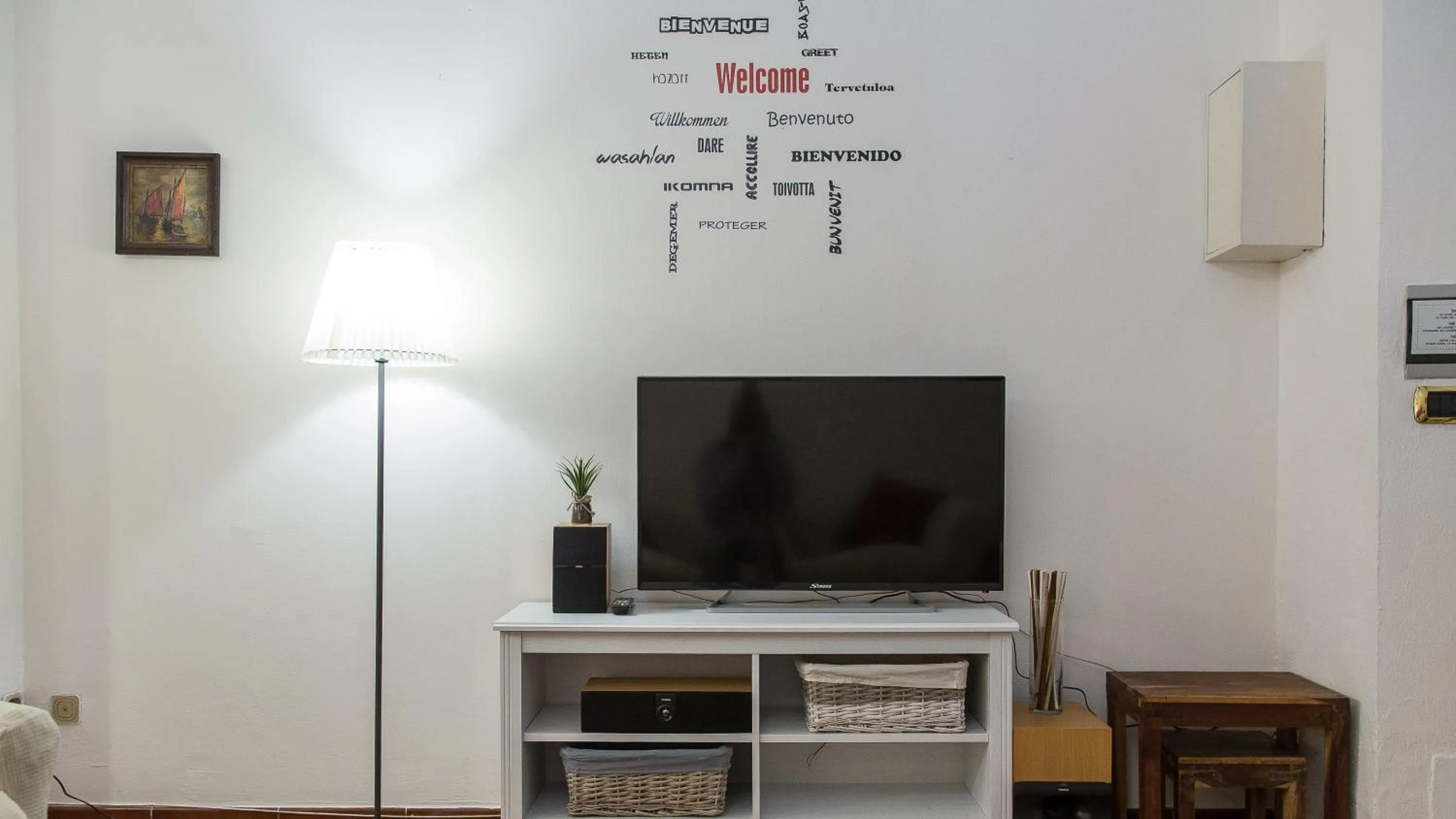 TV and multimedia in Rental in Rome Panieri Terrace