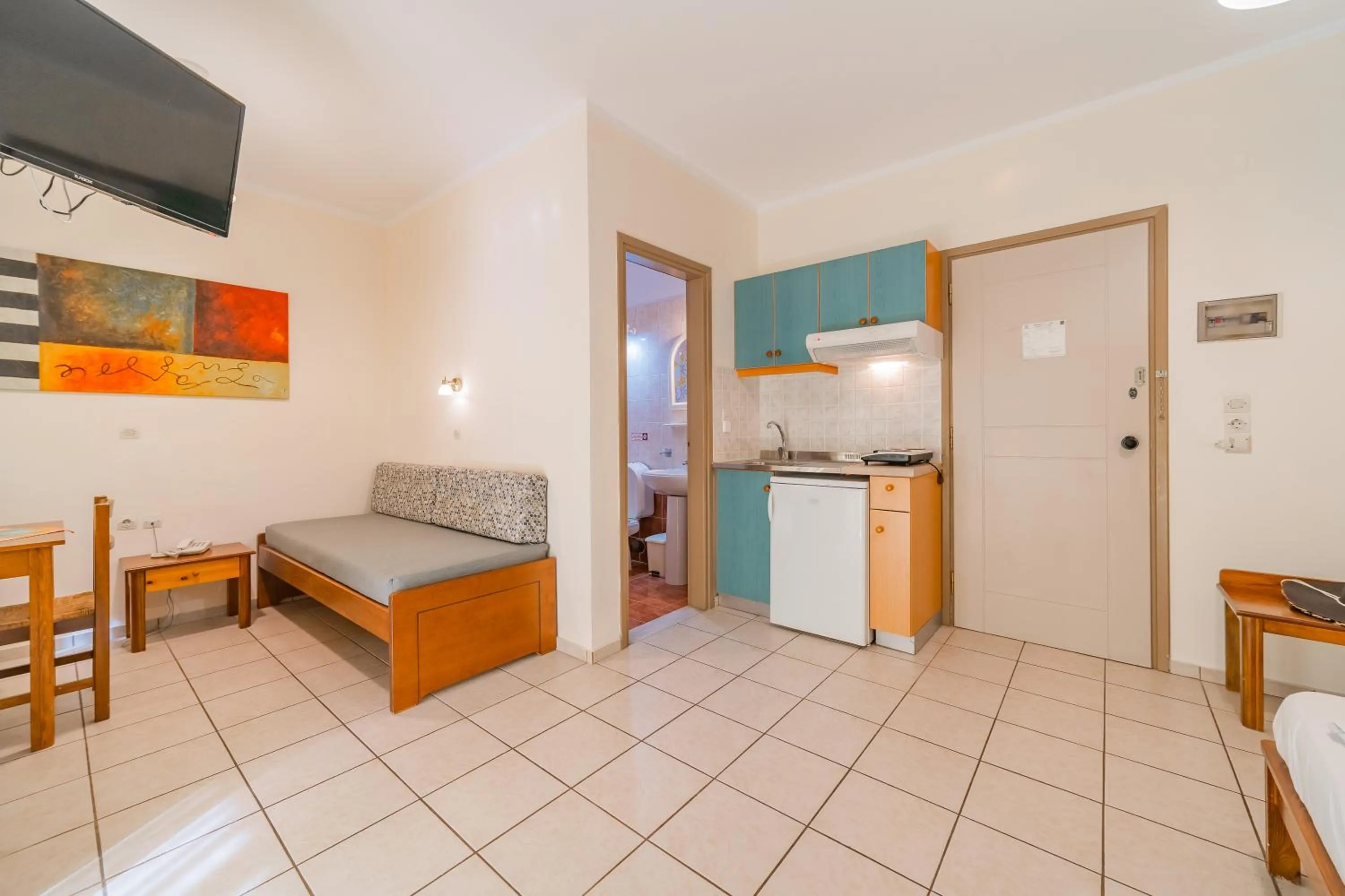 Kitchen or kitchenette in Matthias Hotel Apartments