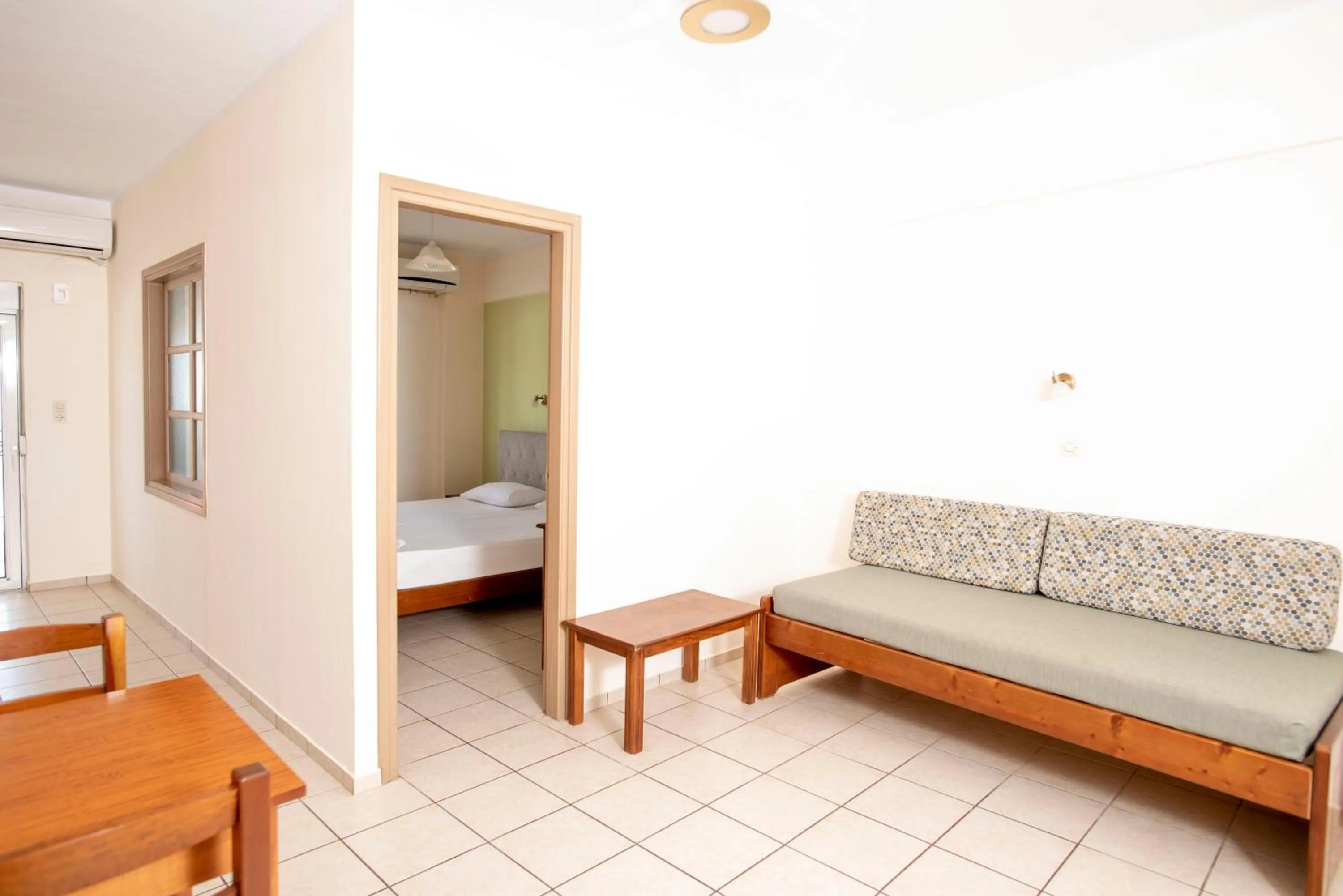 Bed in Matthias Hotel Apartments