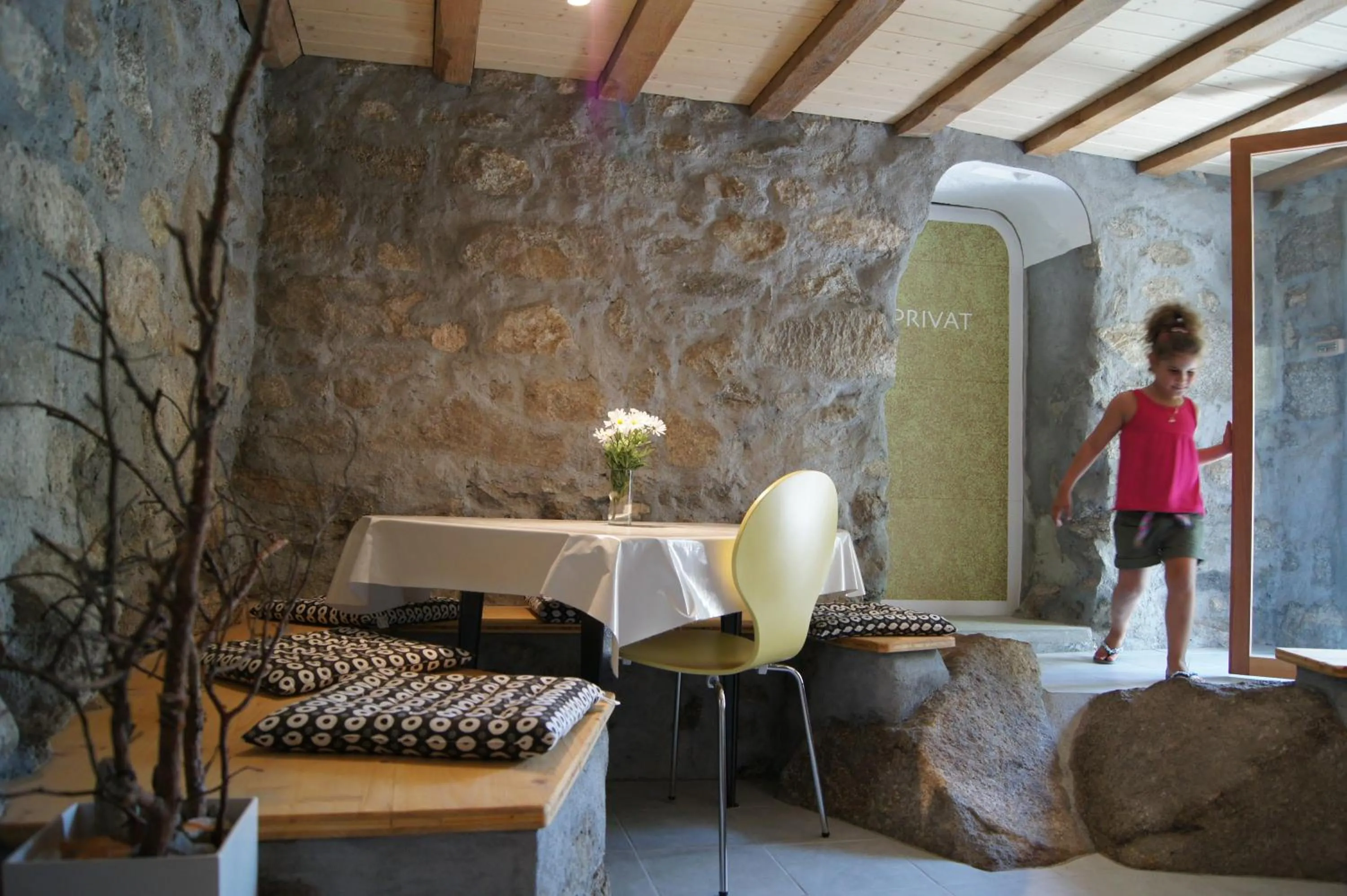 Communal lounge/ TV room in Gotthard Backpacker