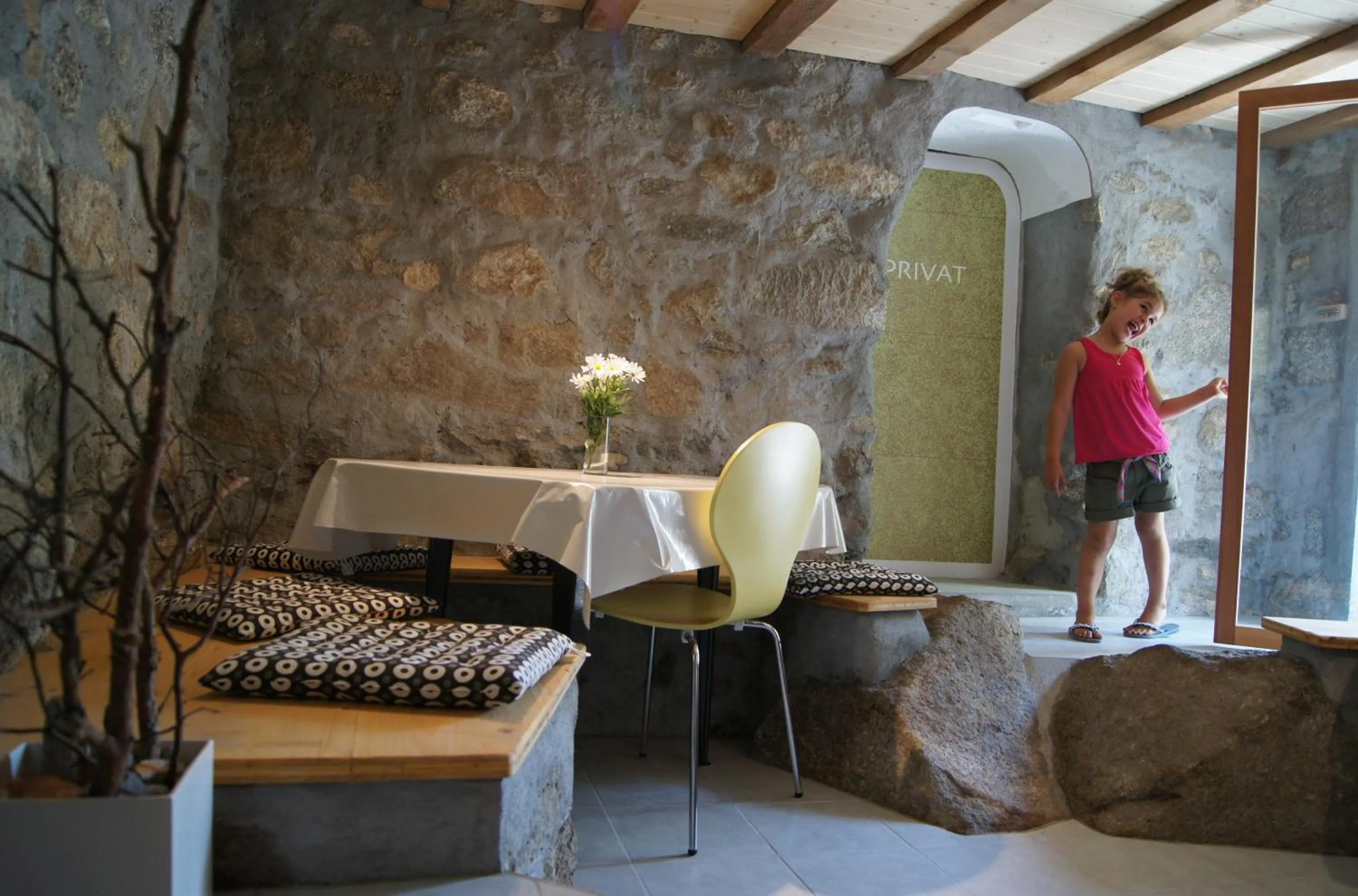 Communal lounge/ TV room in Gotthard Backpacker