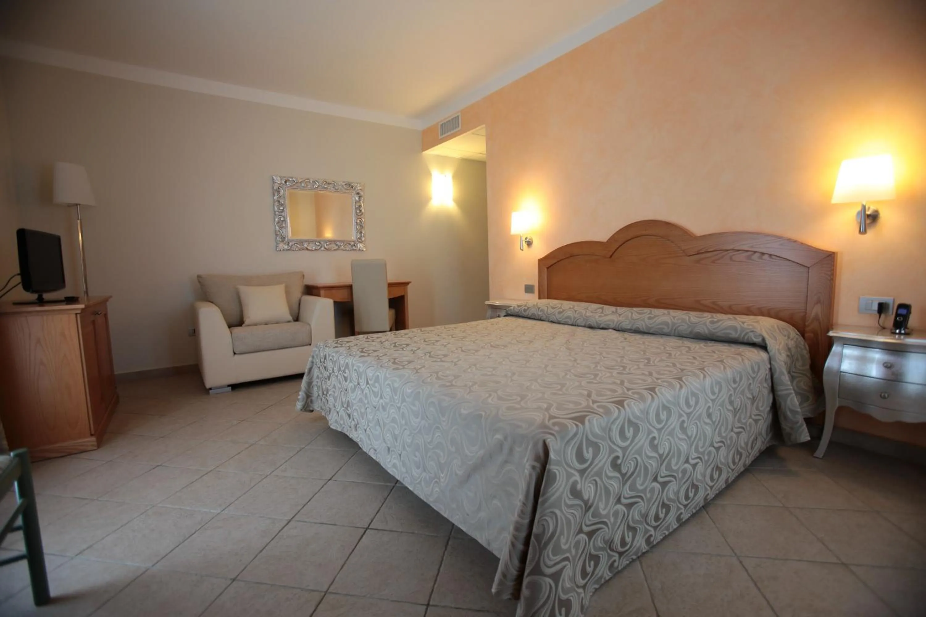 Bedroom, Bed in Hotel La Perla