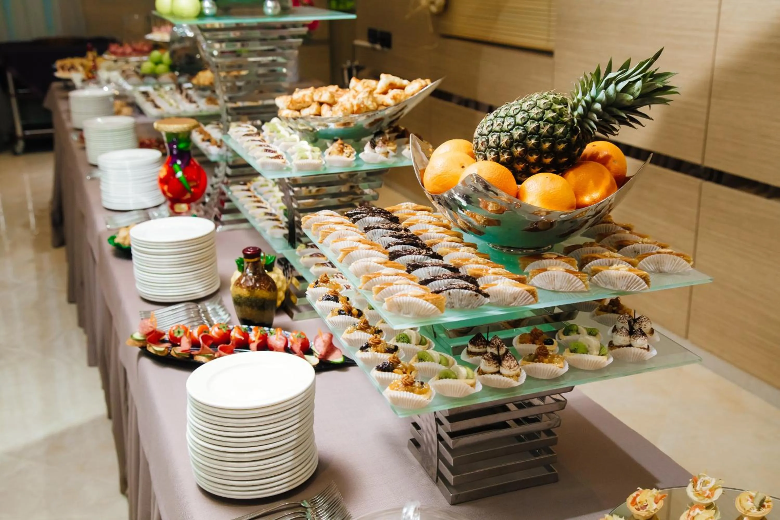 Meals in West Shine Hotel