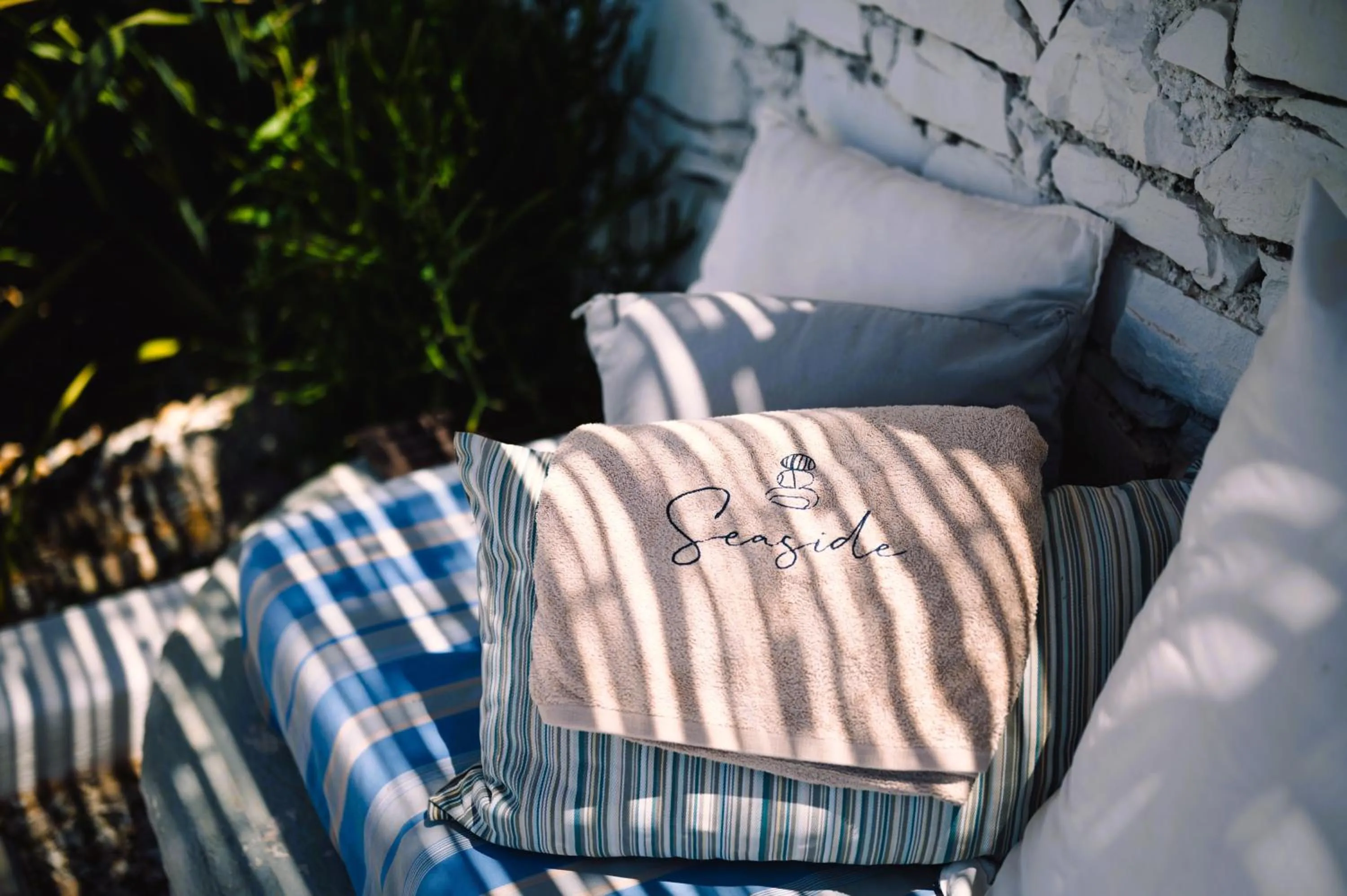 Decorative detail in Sea Side Studios & Houses