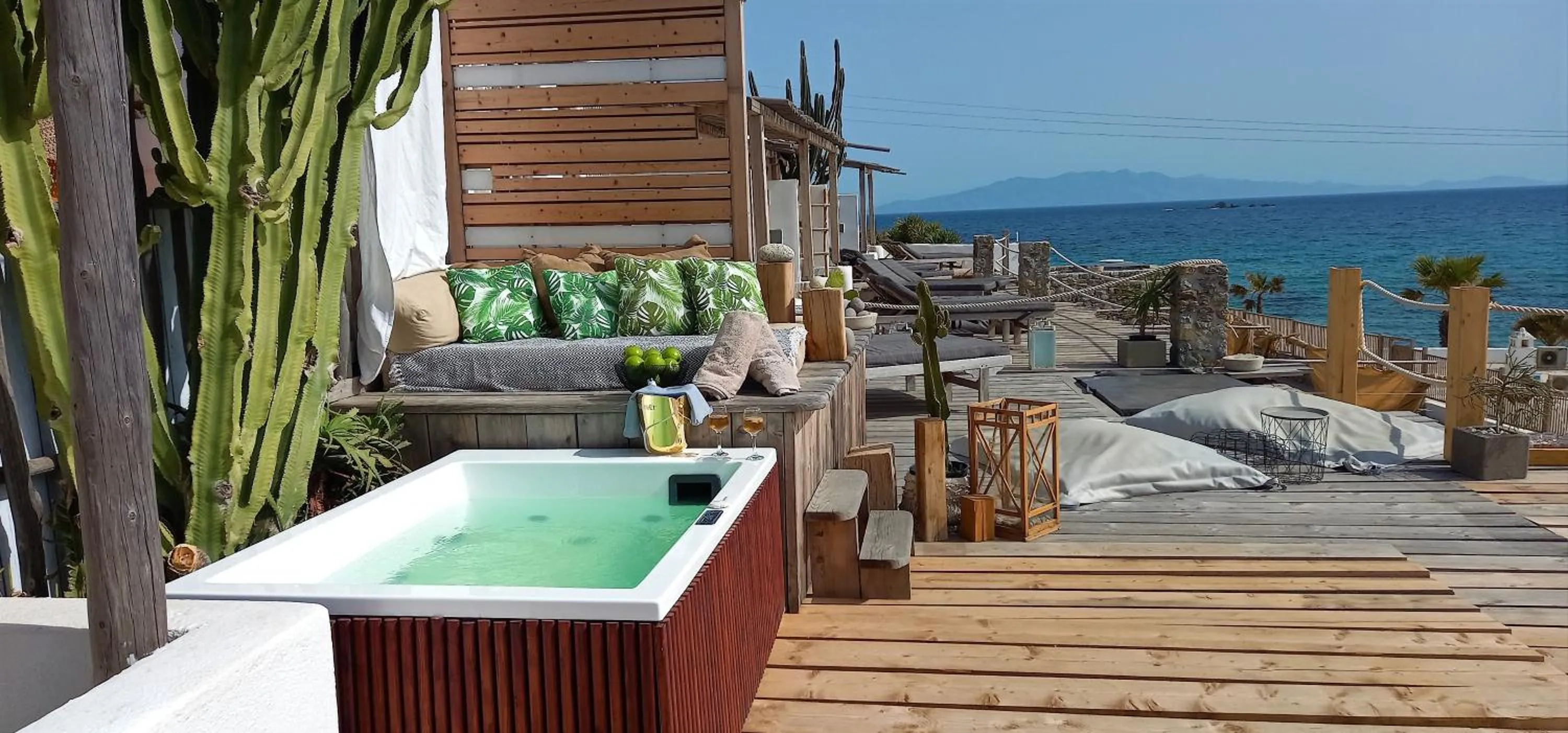 Patio in Sea Side Studios & Houses