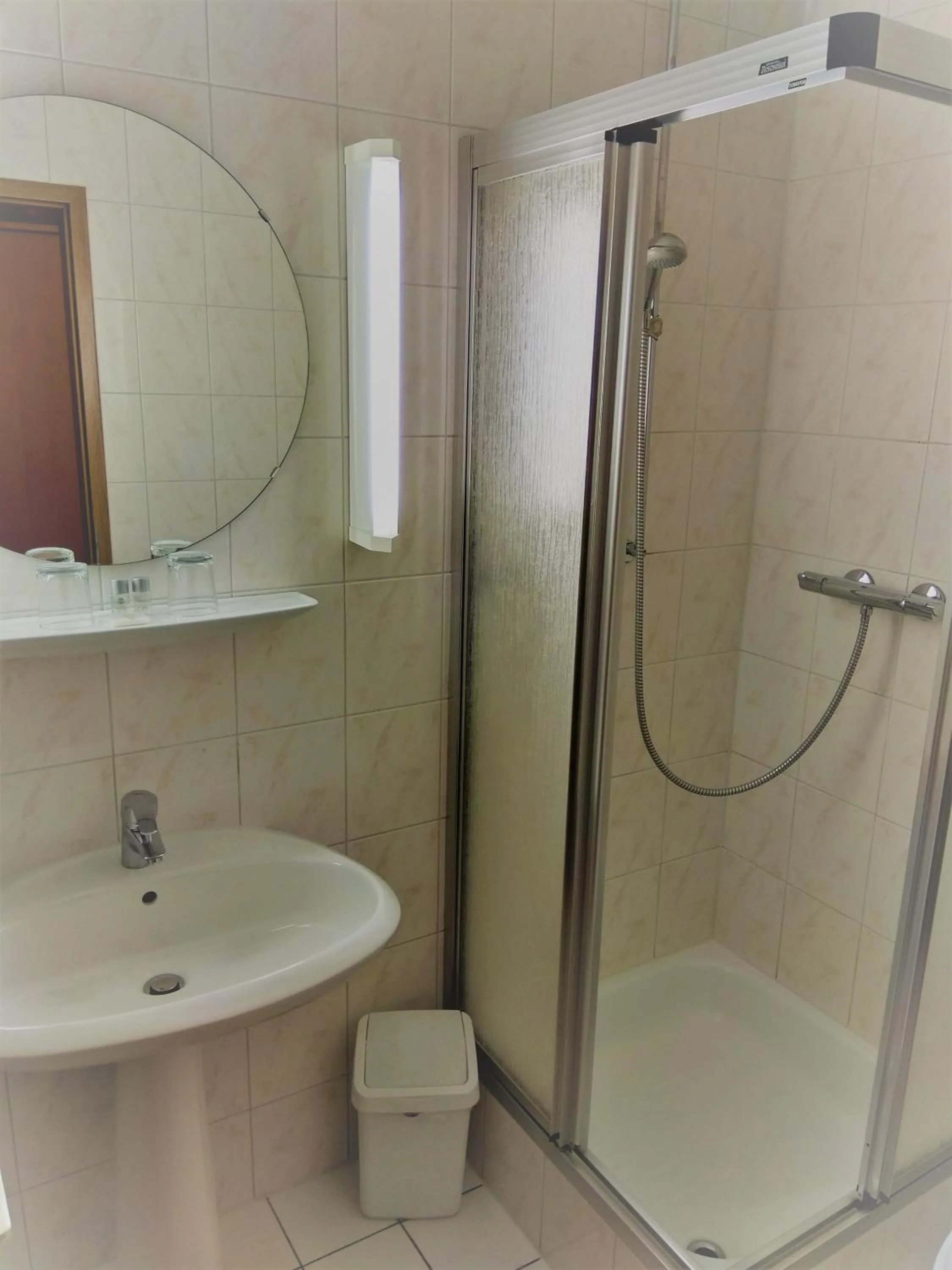 Shower in Winzergarten Hotel-Restaurant