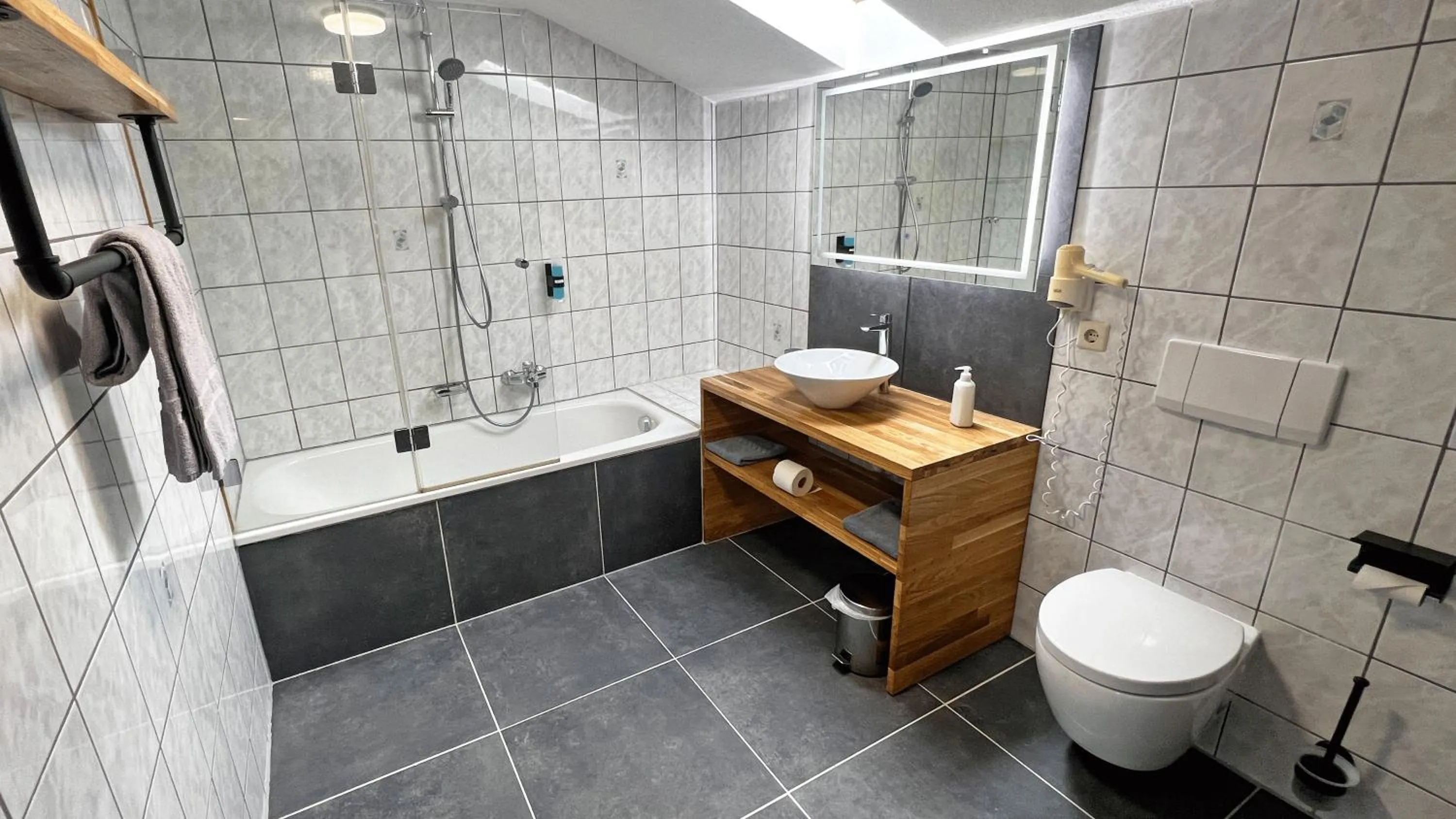 Shower in HIL - Hotel im Lus Schopfheim