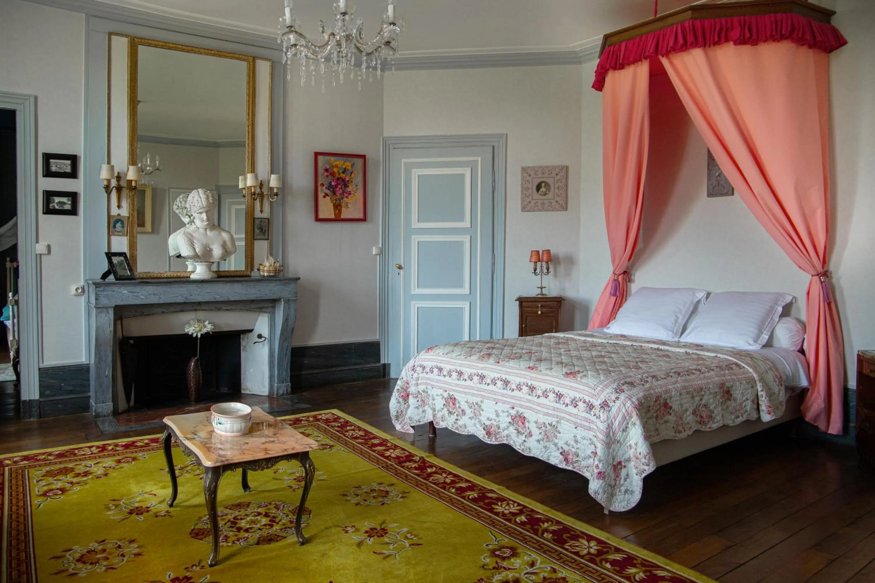 Bed in Château de Vitry-la-Ville