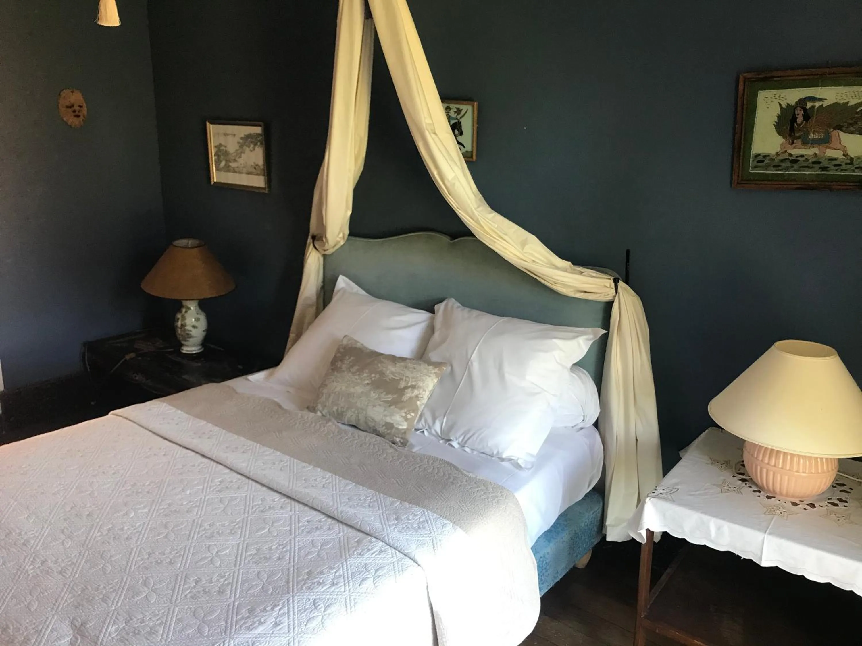 Bed in Château de Vitry-la-Ville