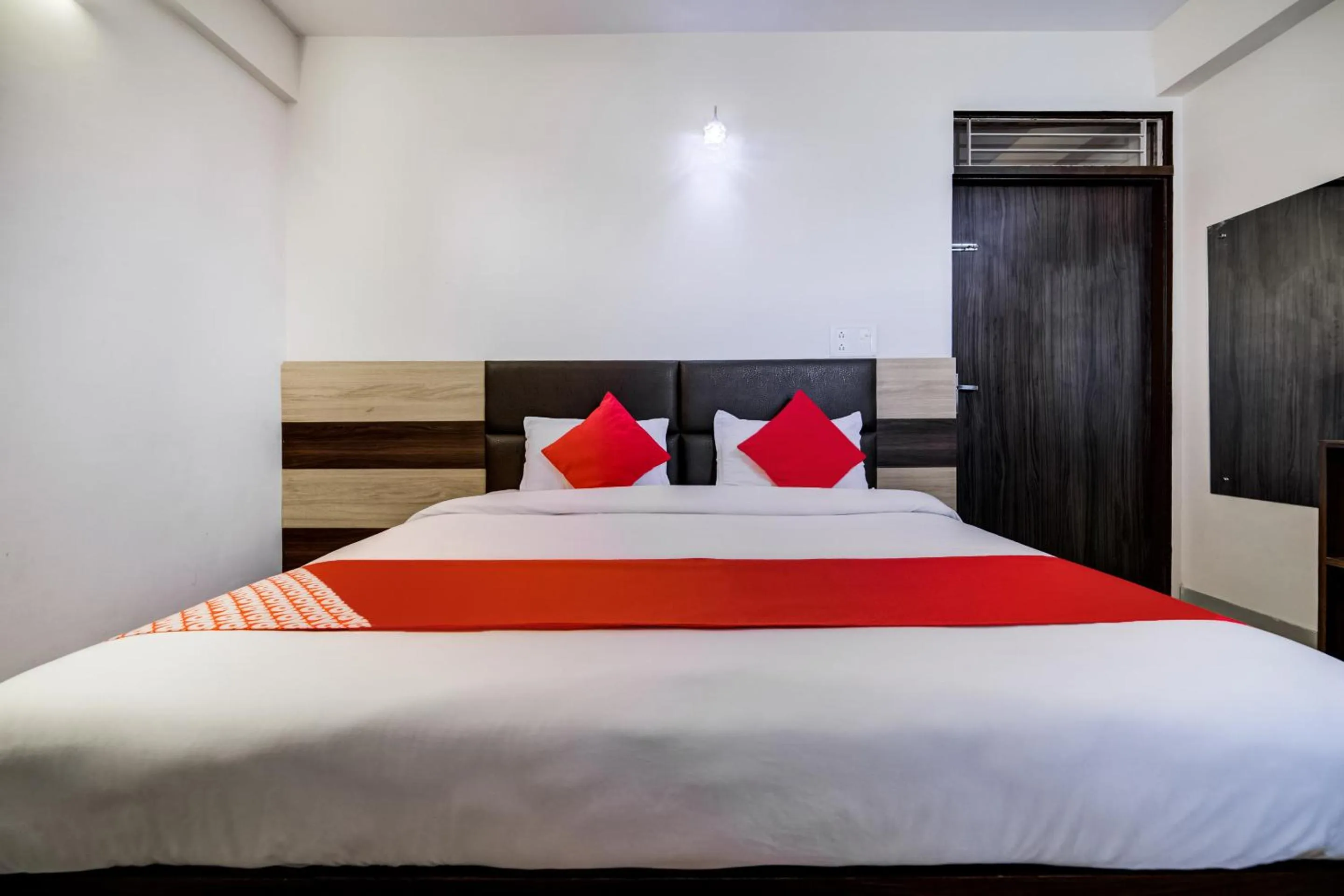 Bedroom in Hotel O AARAV HOTEL