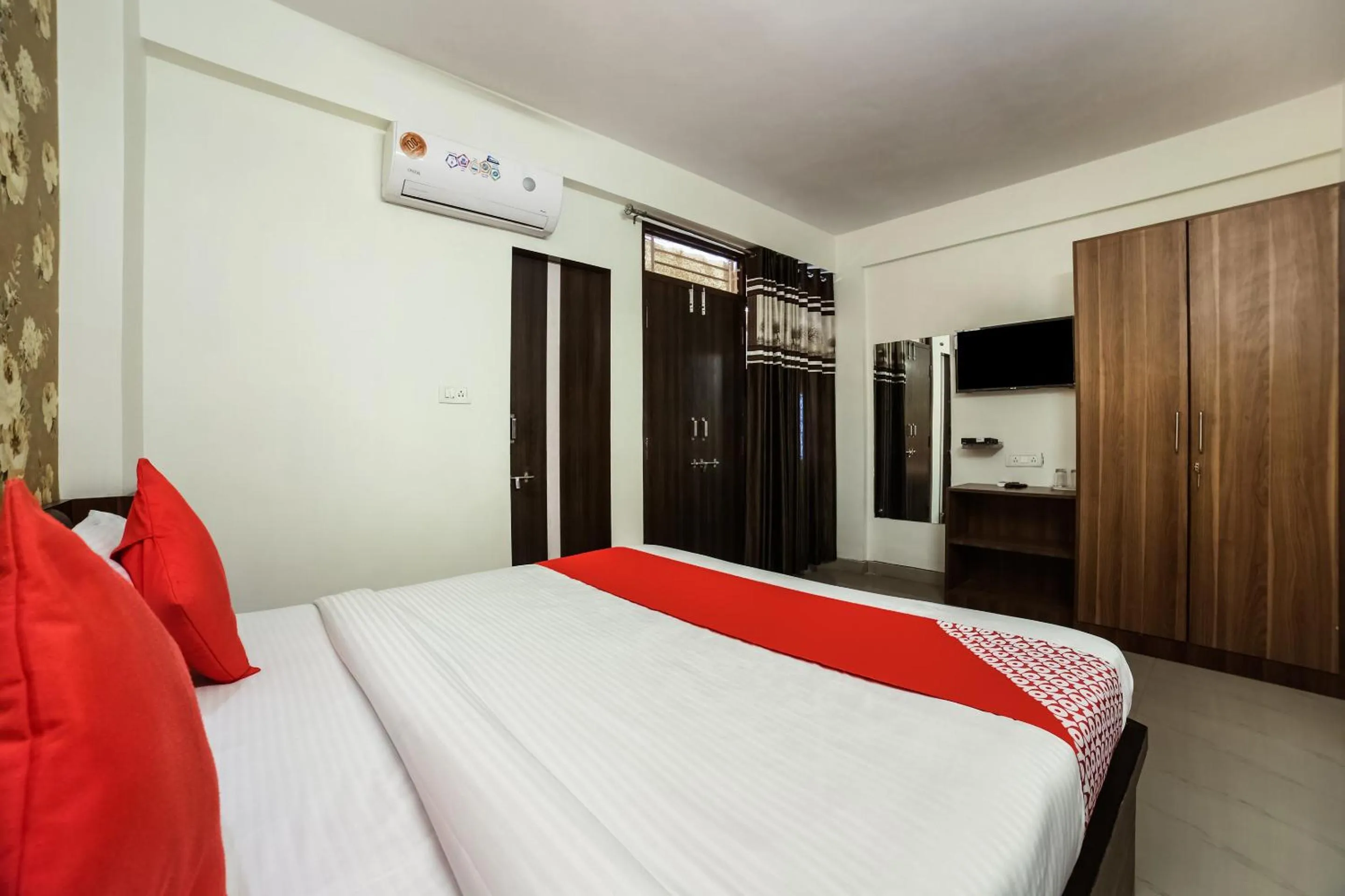 Bedroom in Hotel O AARAV HOTEL