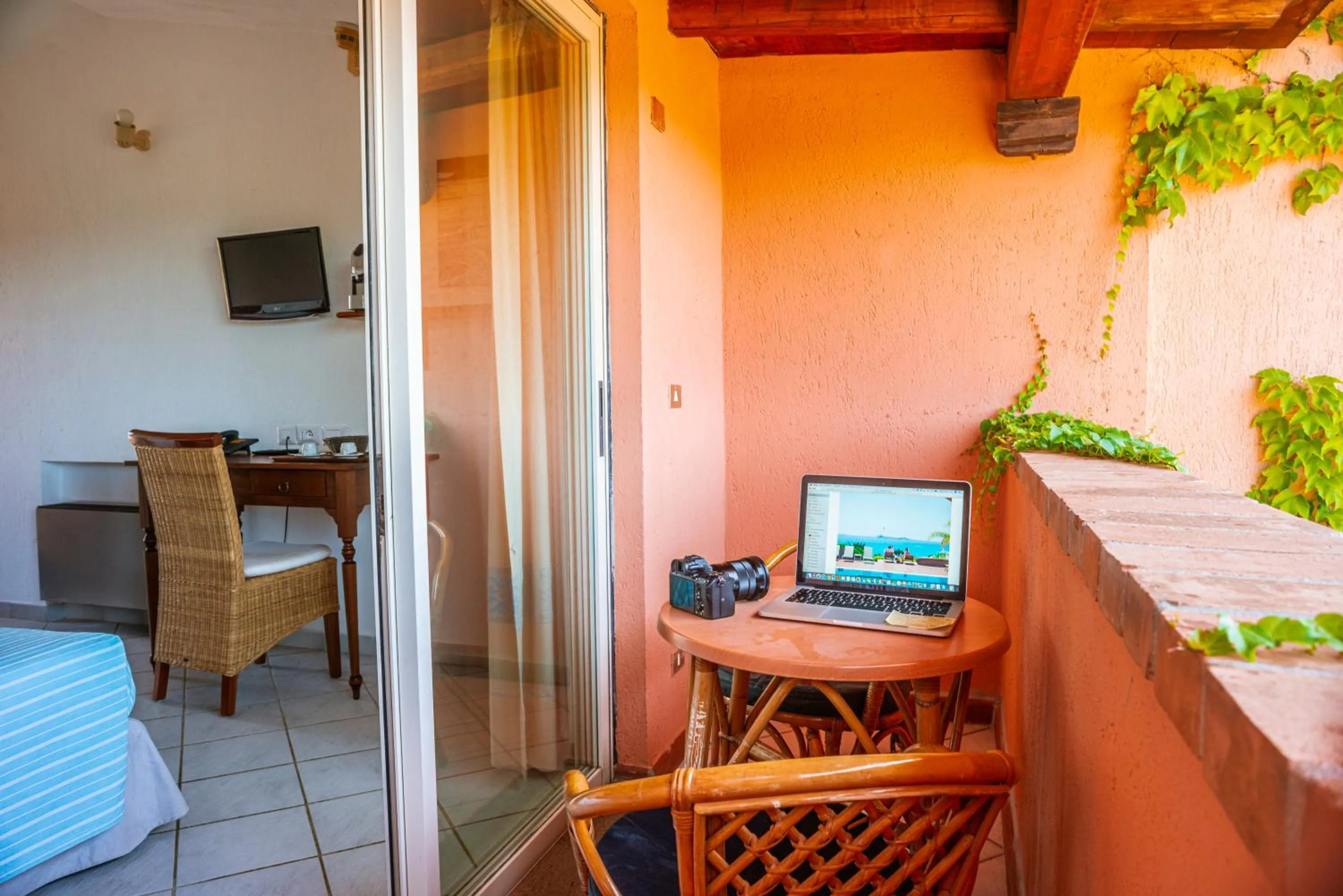 hair dresser in Residence Fenicia