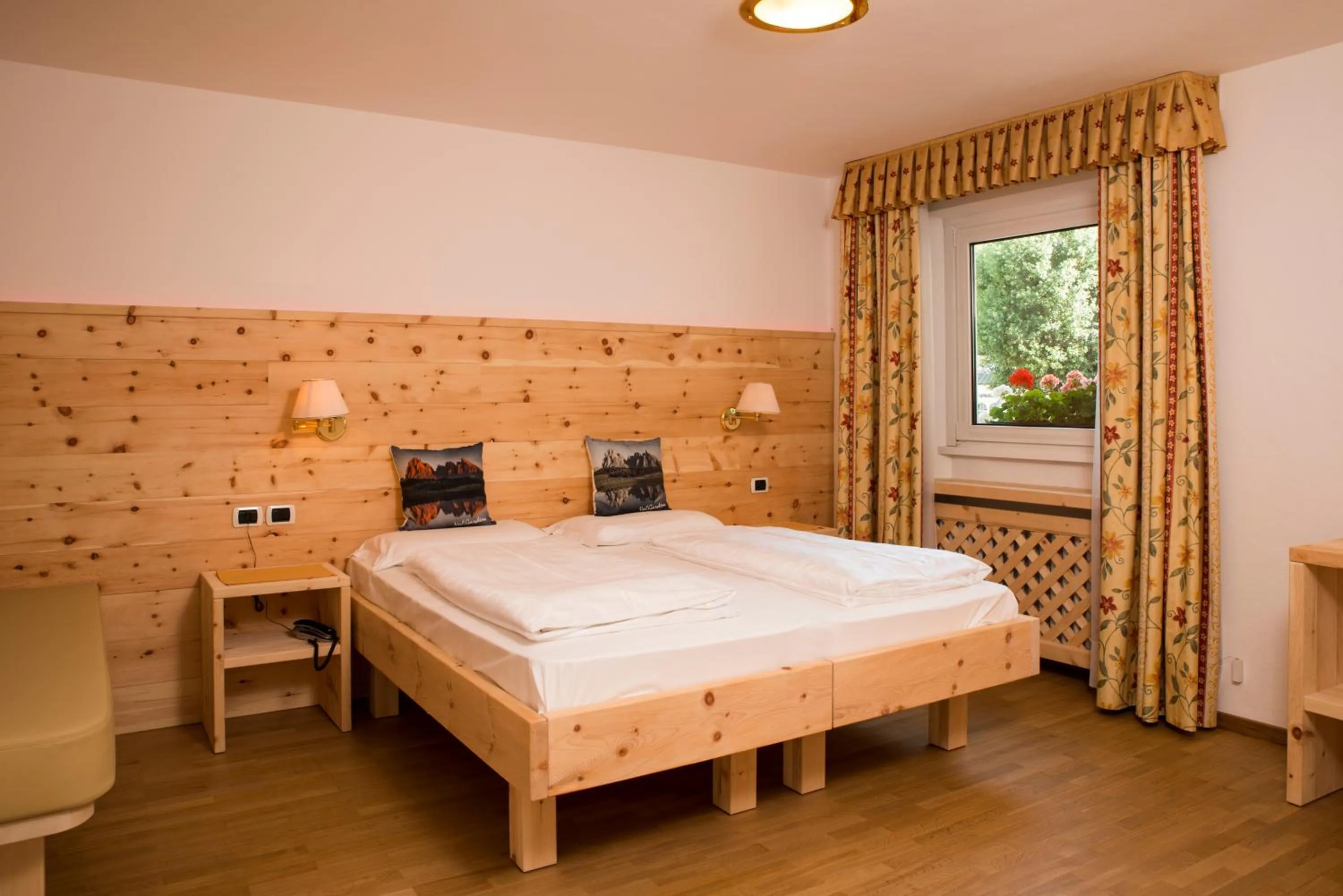 Bed in Hotel Garni Snaltnerhof