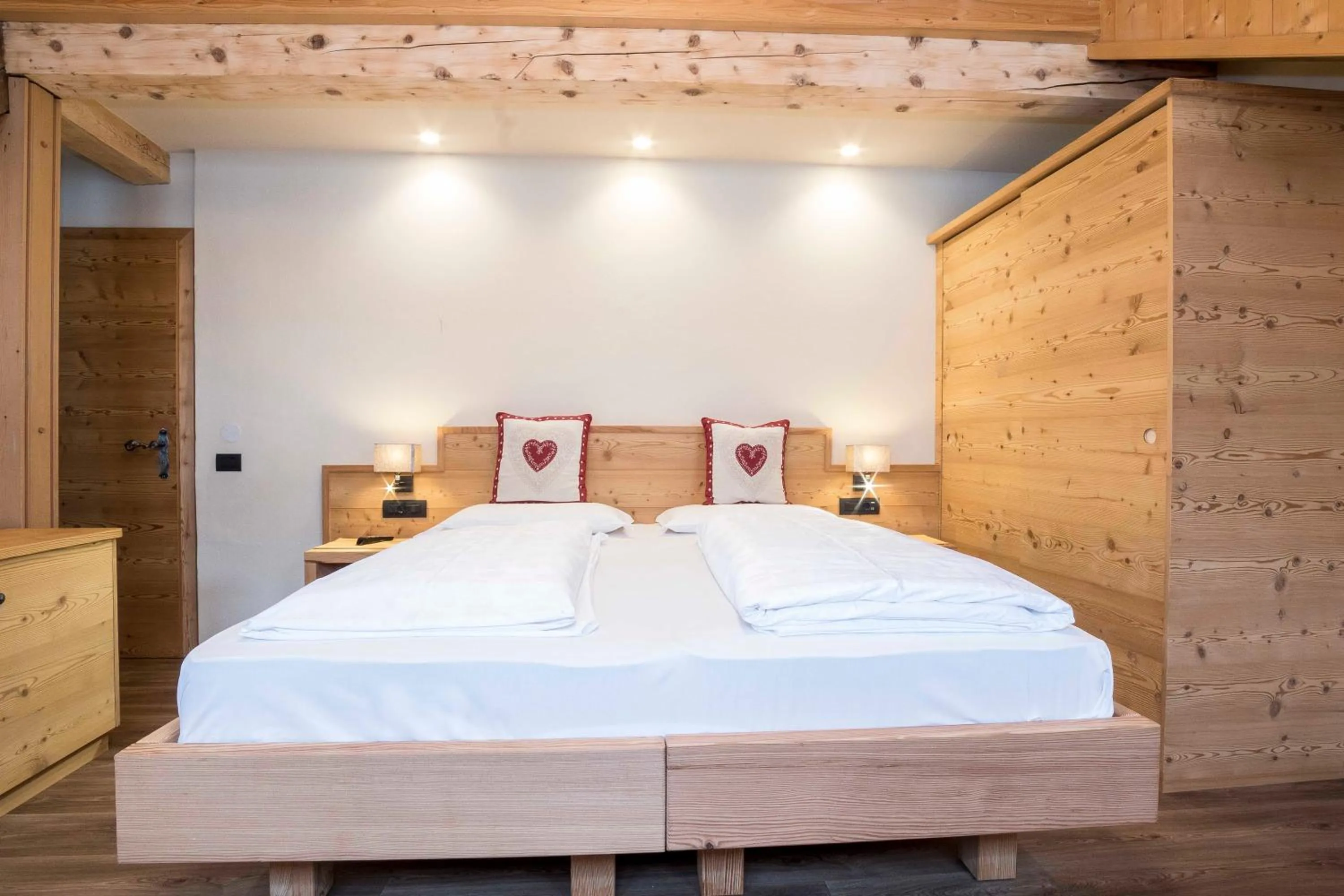 Photo of the whole room, Bed in Hotel Garni Snaltnerhof