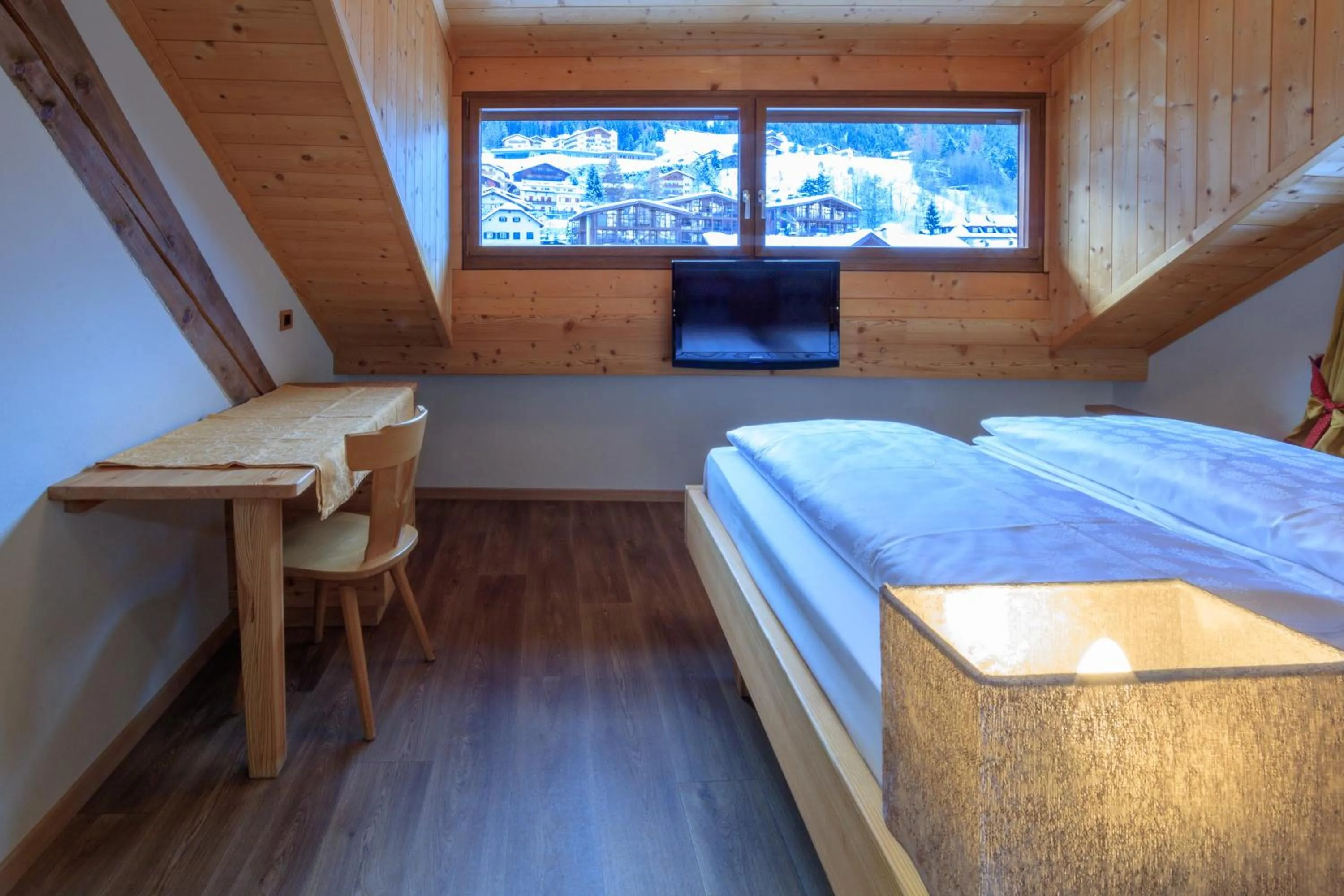 Photo of the whole room, Bed in Hotel Garni Snaltnerhof