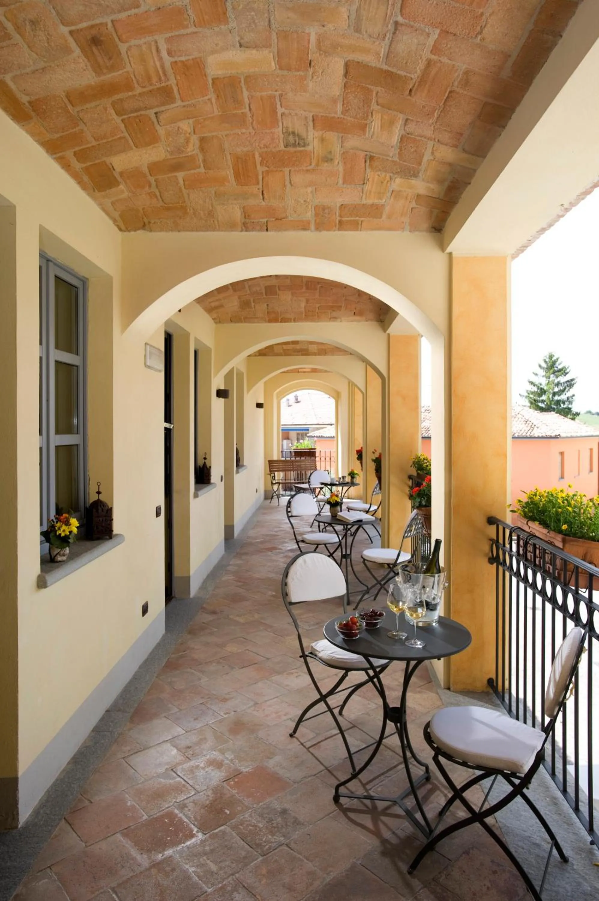 Balcony/Terrace in Albergo Castiglione Langhe
