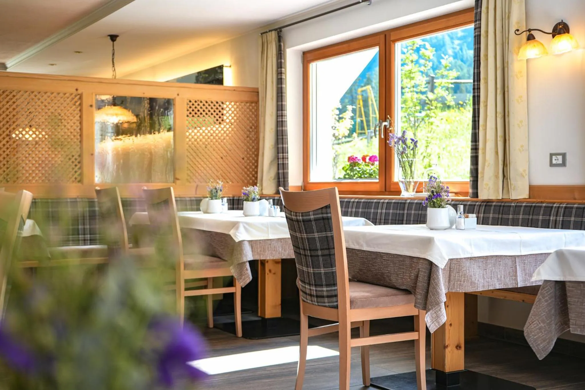 Restaurant/places to eat in Garni Hotel Bel Vert