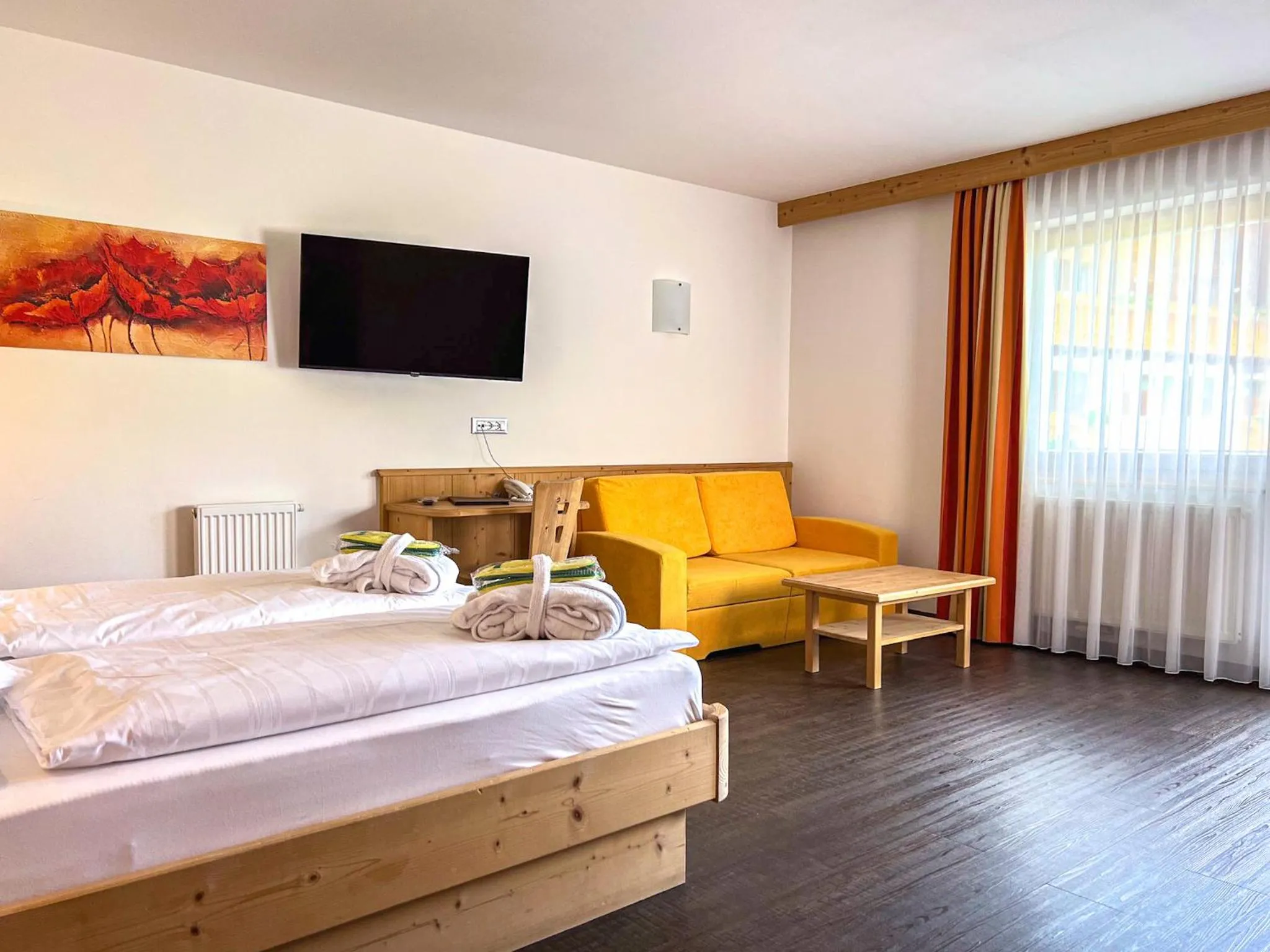 Photo of the whole room, Bed in Garni Hotel Bel Vert