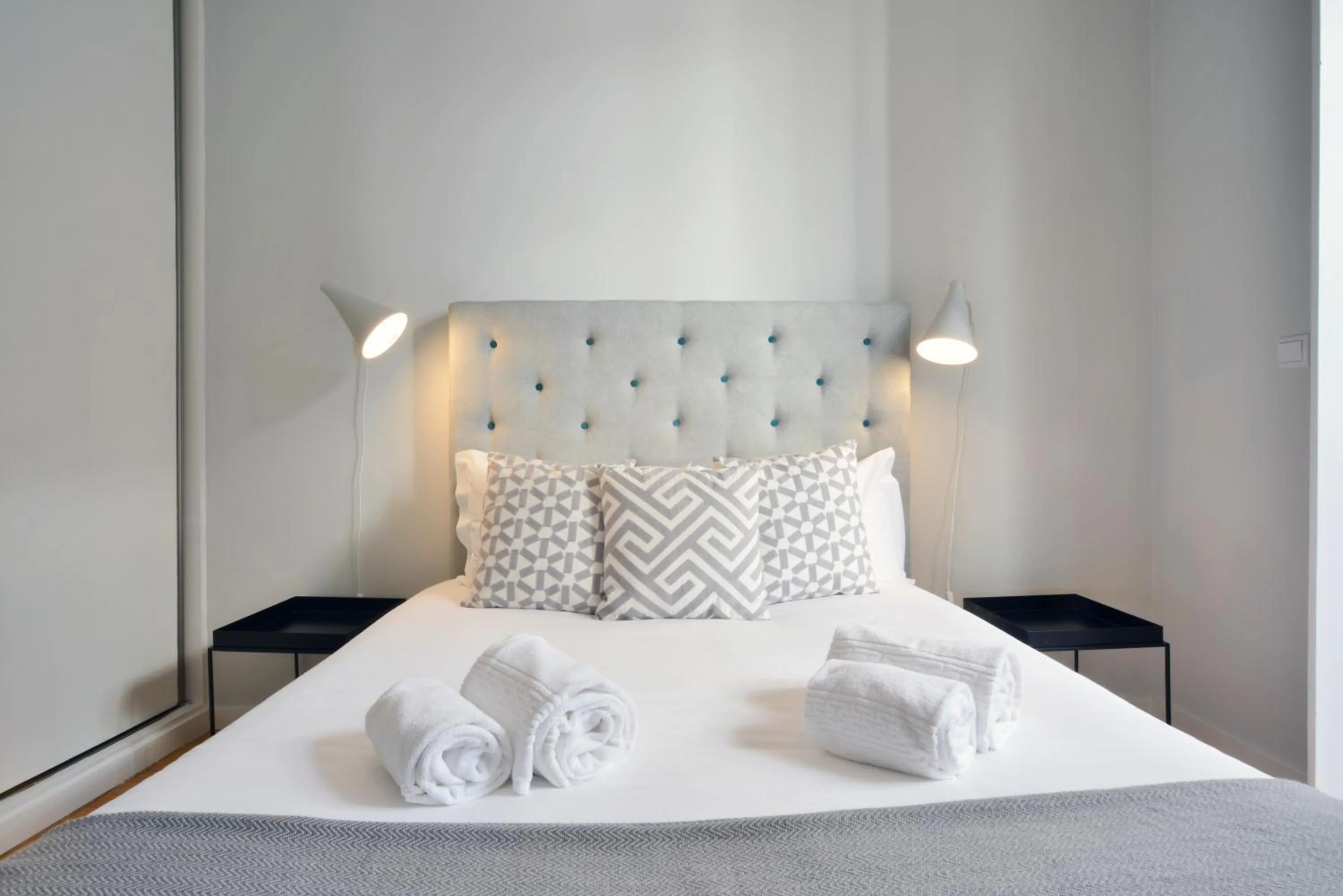 Bedroom, Bed in Oporto City View - Santo Ildefonso