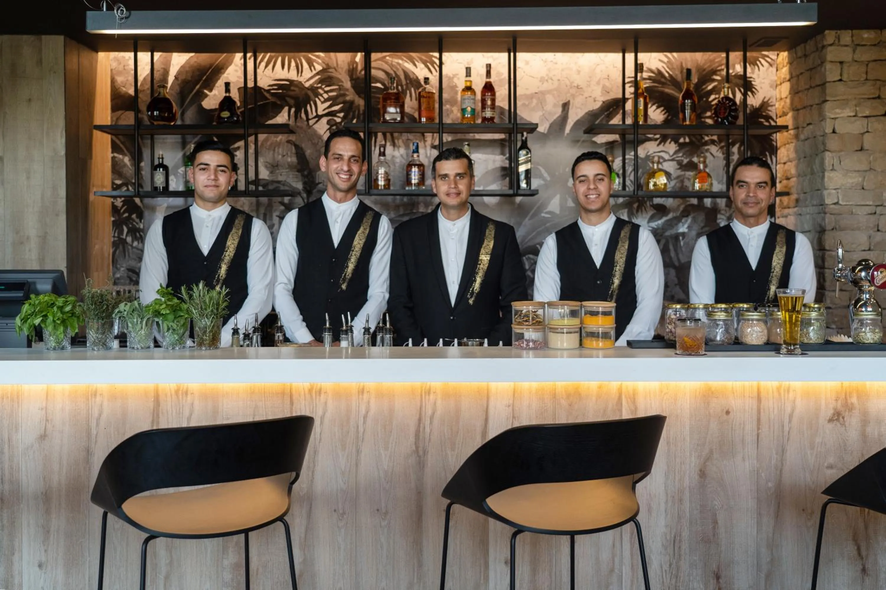 Restaurant/places to eat in The View Agadir