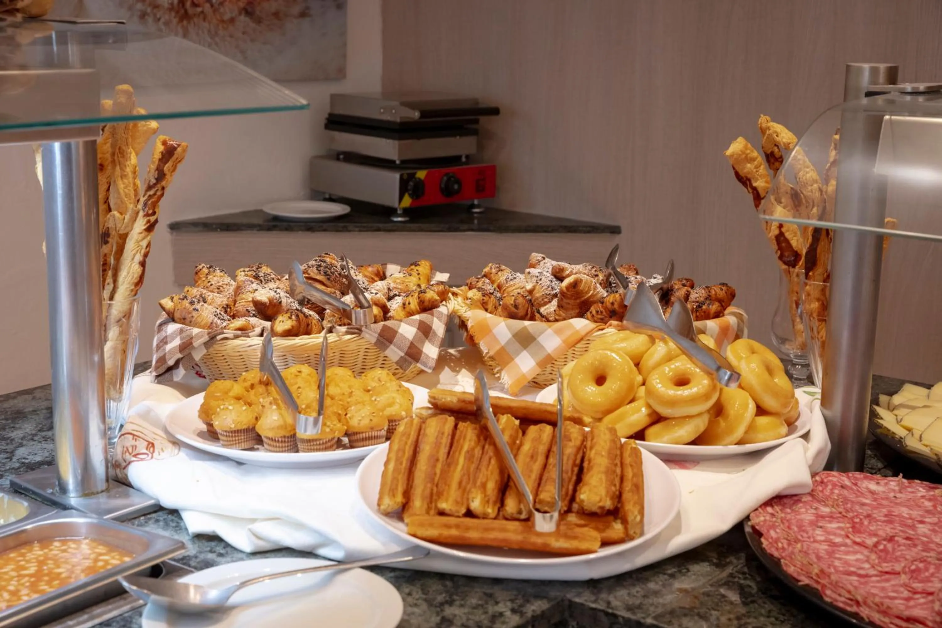 Breakfast in Hotel Club S'Illot